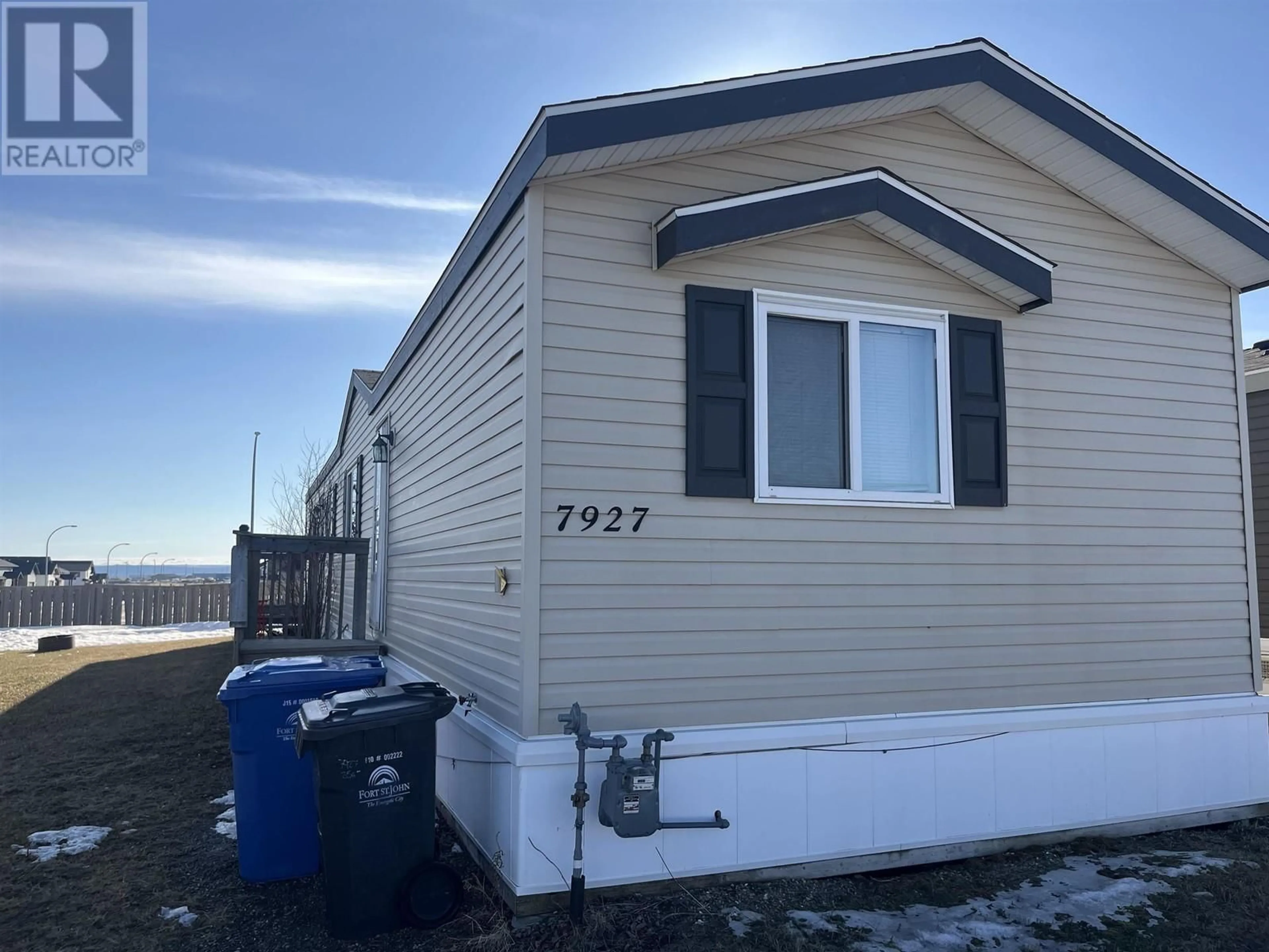 Home with vinyl exterior material, unknown for 7927 85A AVENUE, Fort St. John British Columbia V1J0G3