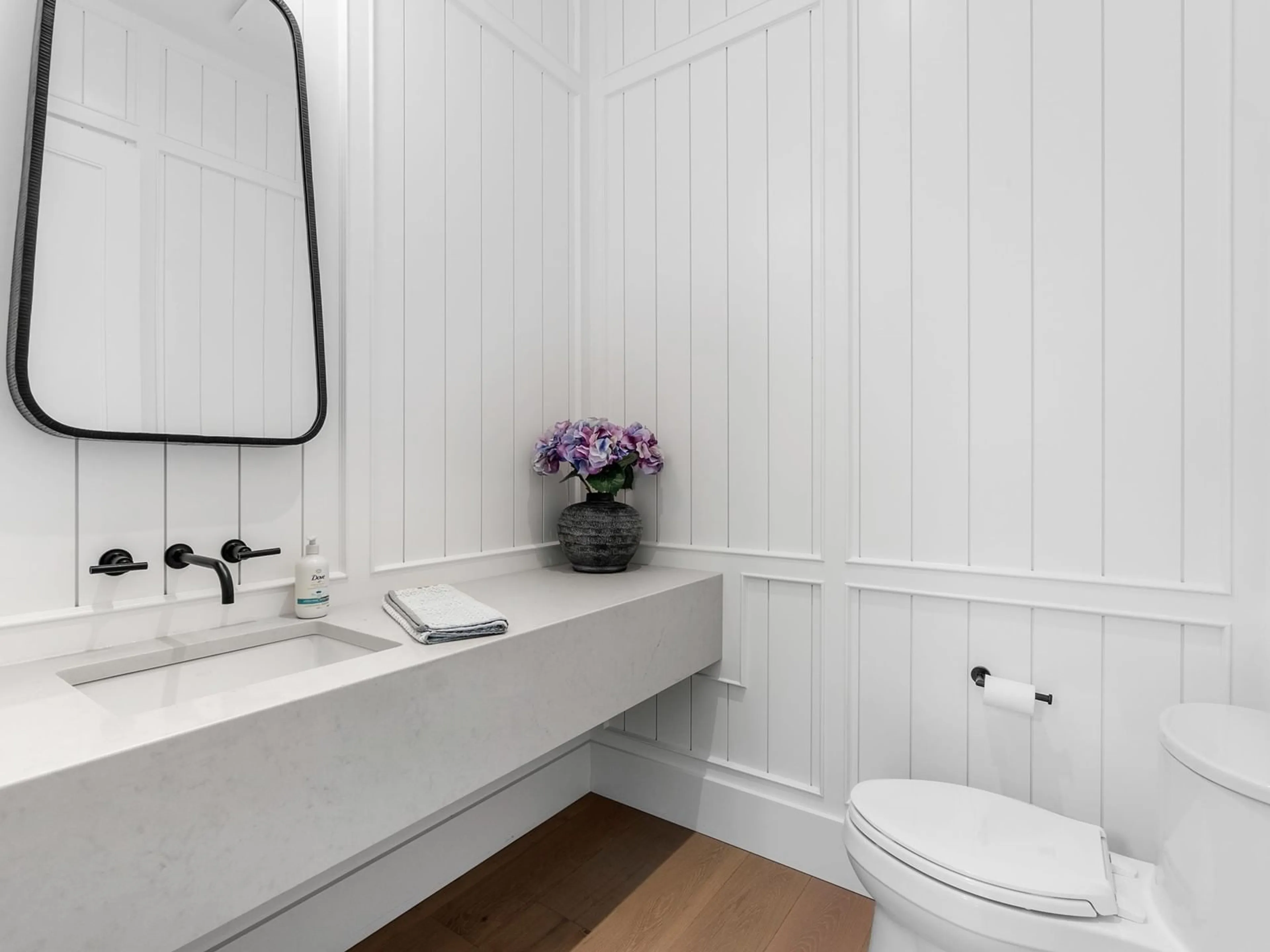 Standard bathroom, unknown for 8901 GLOVER, Langley British Columbia V1M2R6