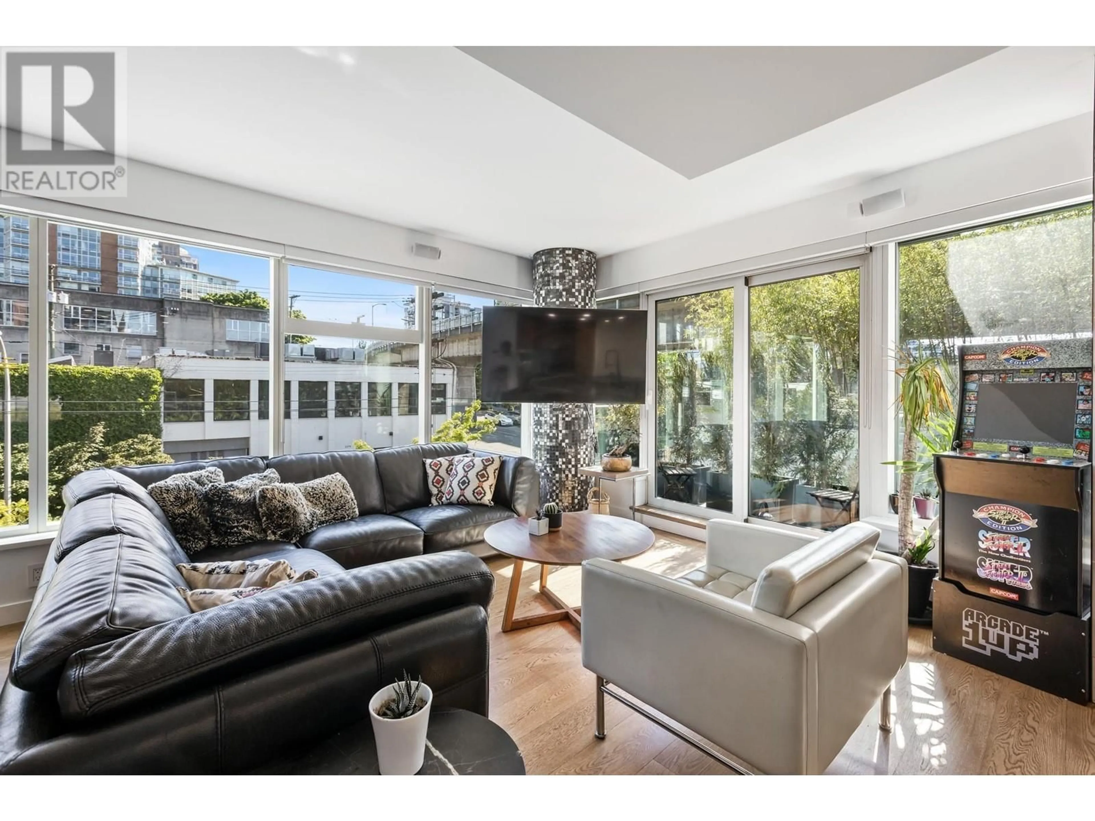 Living room with furniture, unknown for 201 - 1565 6TH AVENUE, Vancouver British Columbia V6J1R1