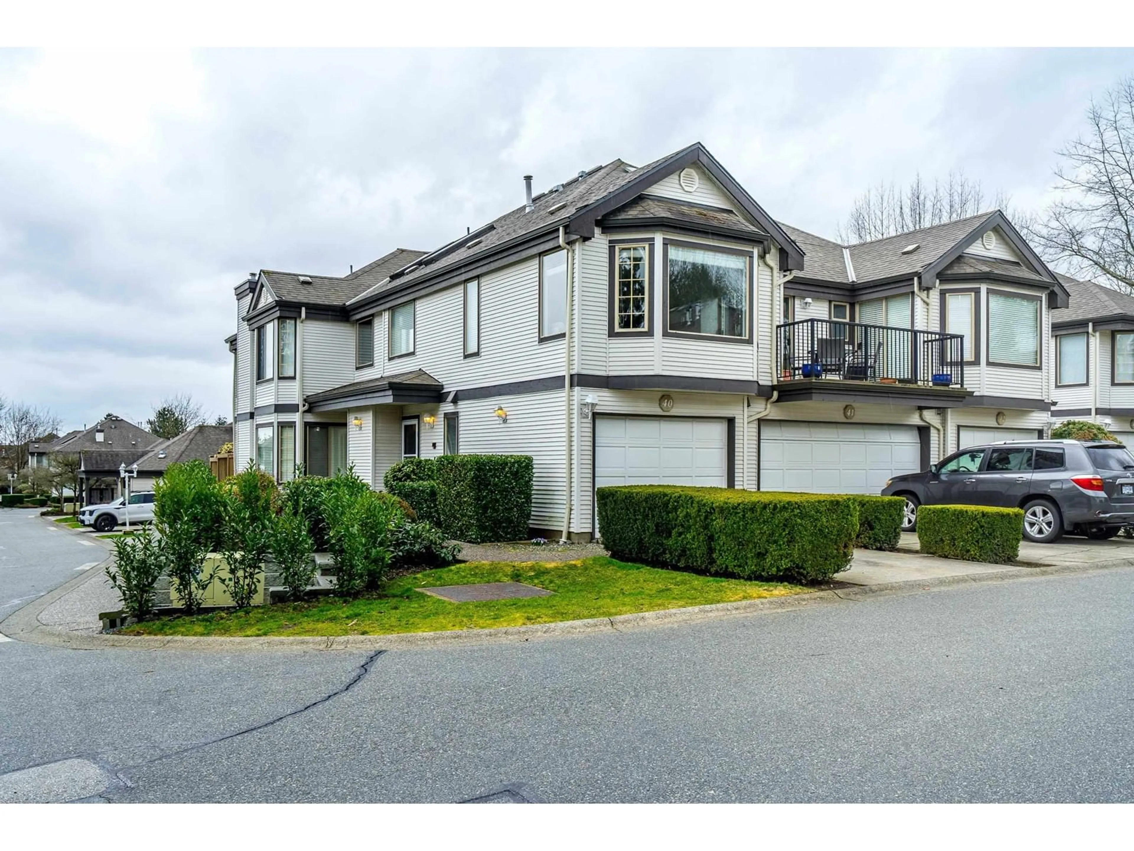 A pic from outside/outdoor area/front of a property/back of a property/a pic from drone, street for 40 15840 84 AVENUE, Surrey British Columbia V4N0W4