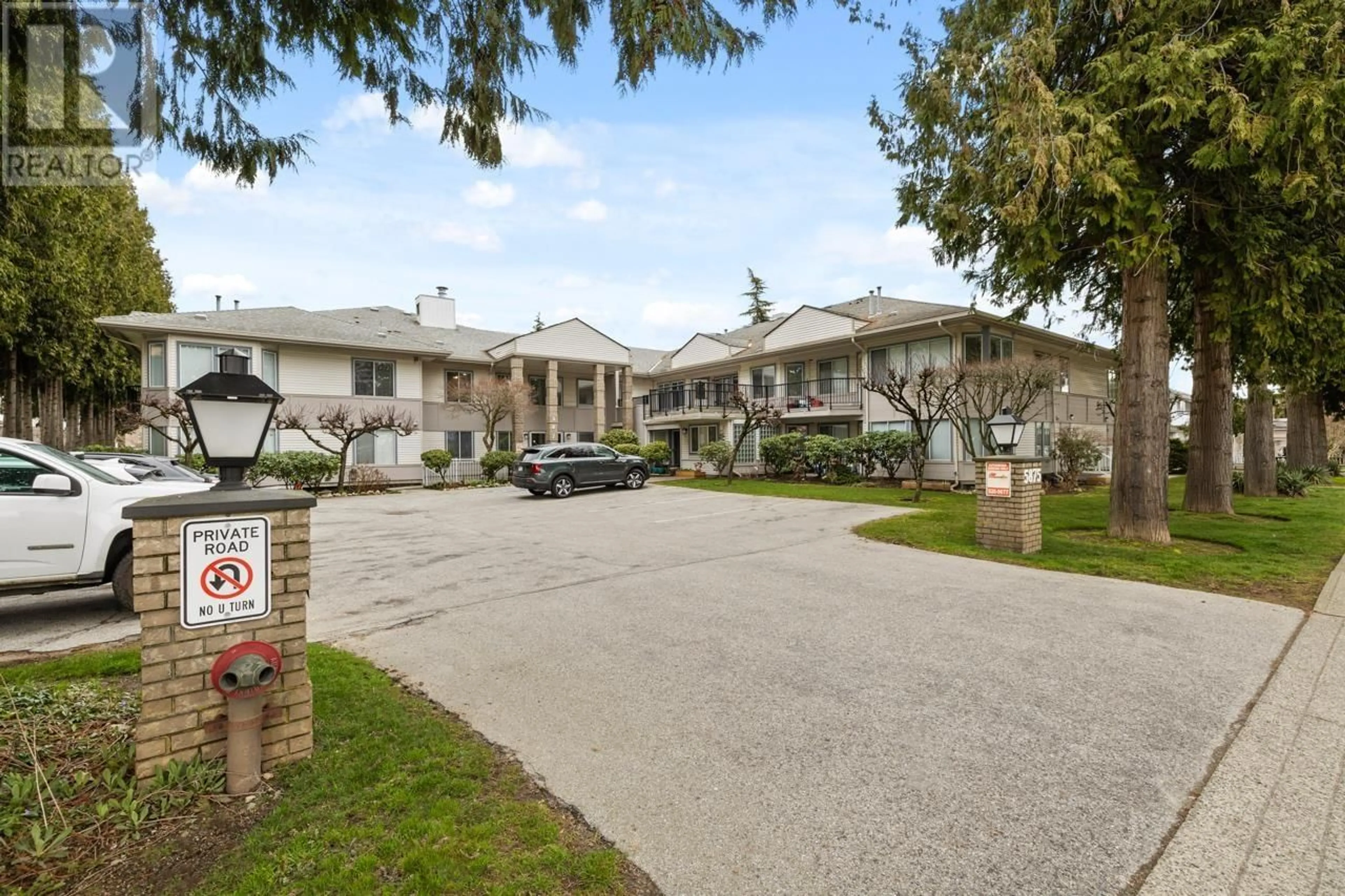 Patio, street for 206 - 5875 IMPERIAL STREET, Burnaby British Columbia V5J1G4