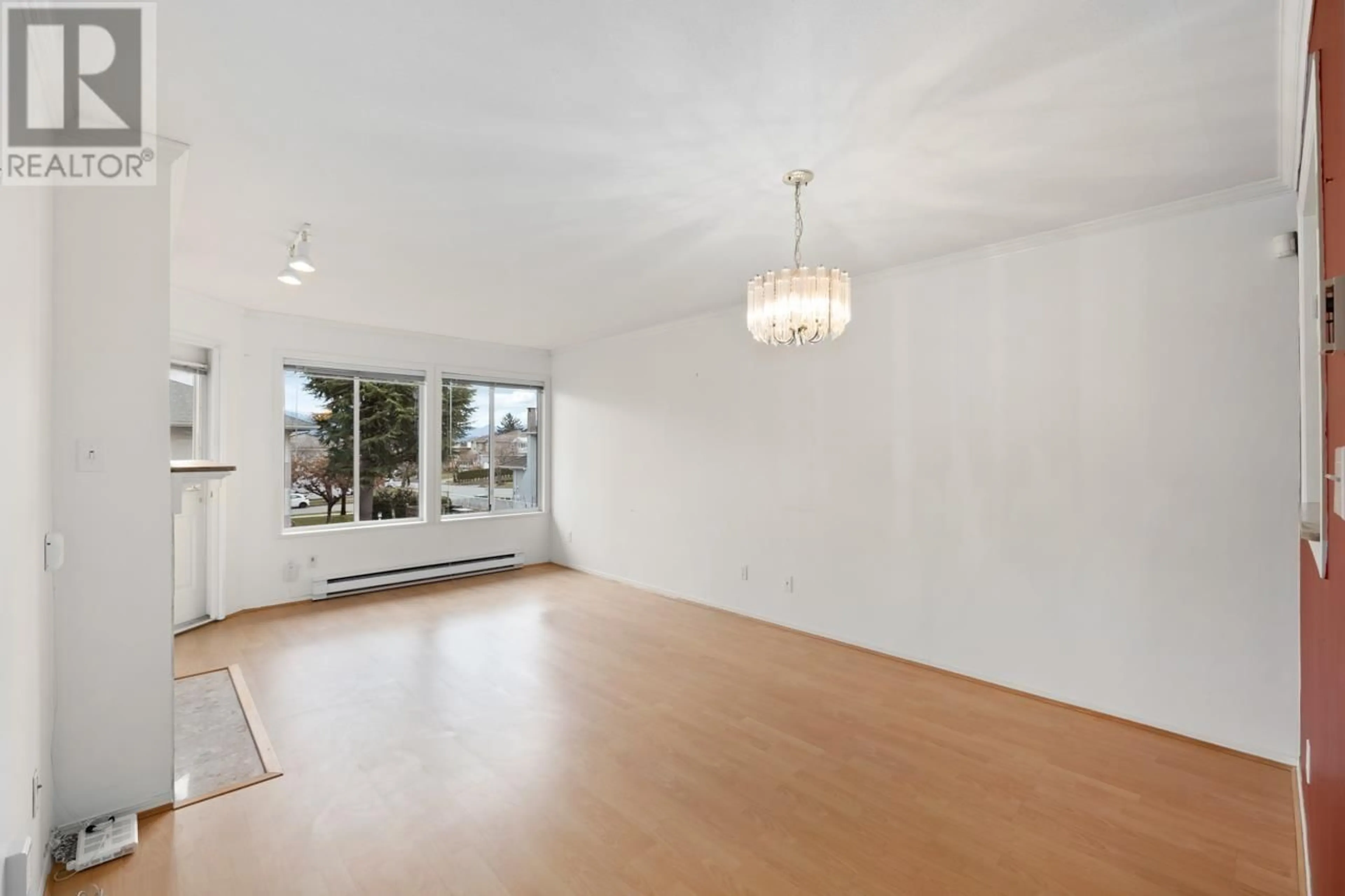 A pic of a room for 206 - 5875 IMPERIAL STREET, Burnaby British Columbia V5J1G4