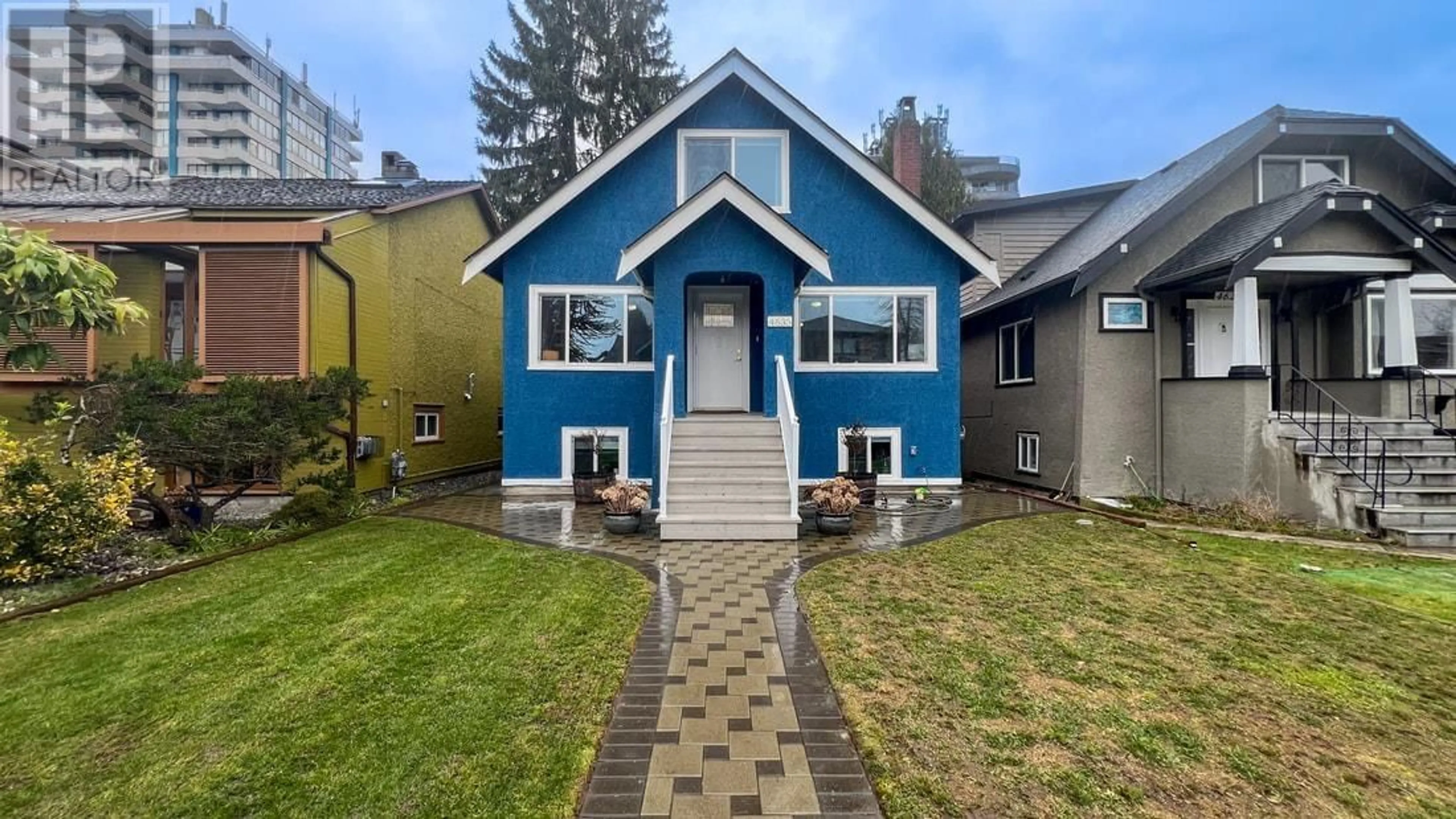 Home with vinyl exterior material, street for 4633 W 11TH AVENUE, Vancouver British Columbia V6R2M6