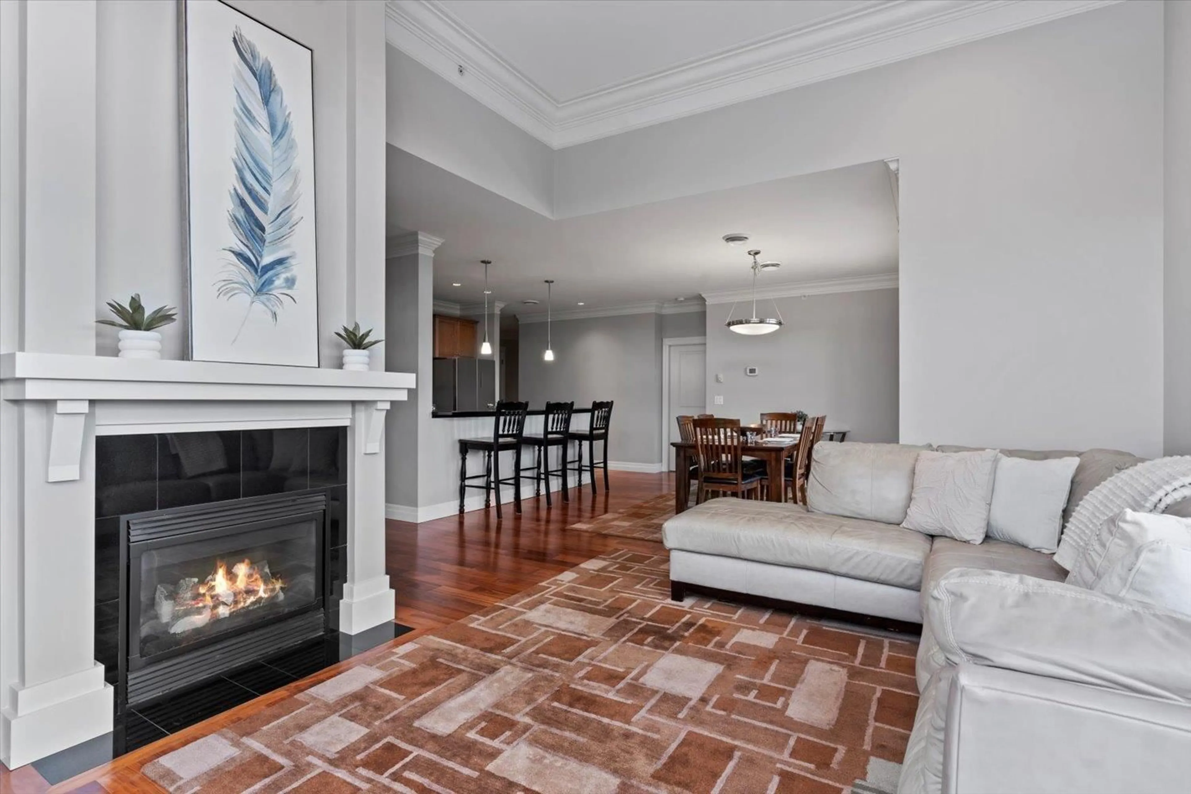 Living room with furniture, ceramic/tile floor for 407A - 45595 TAMIHI WAY, Chilliwack British Columbia V2R0G3