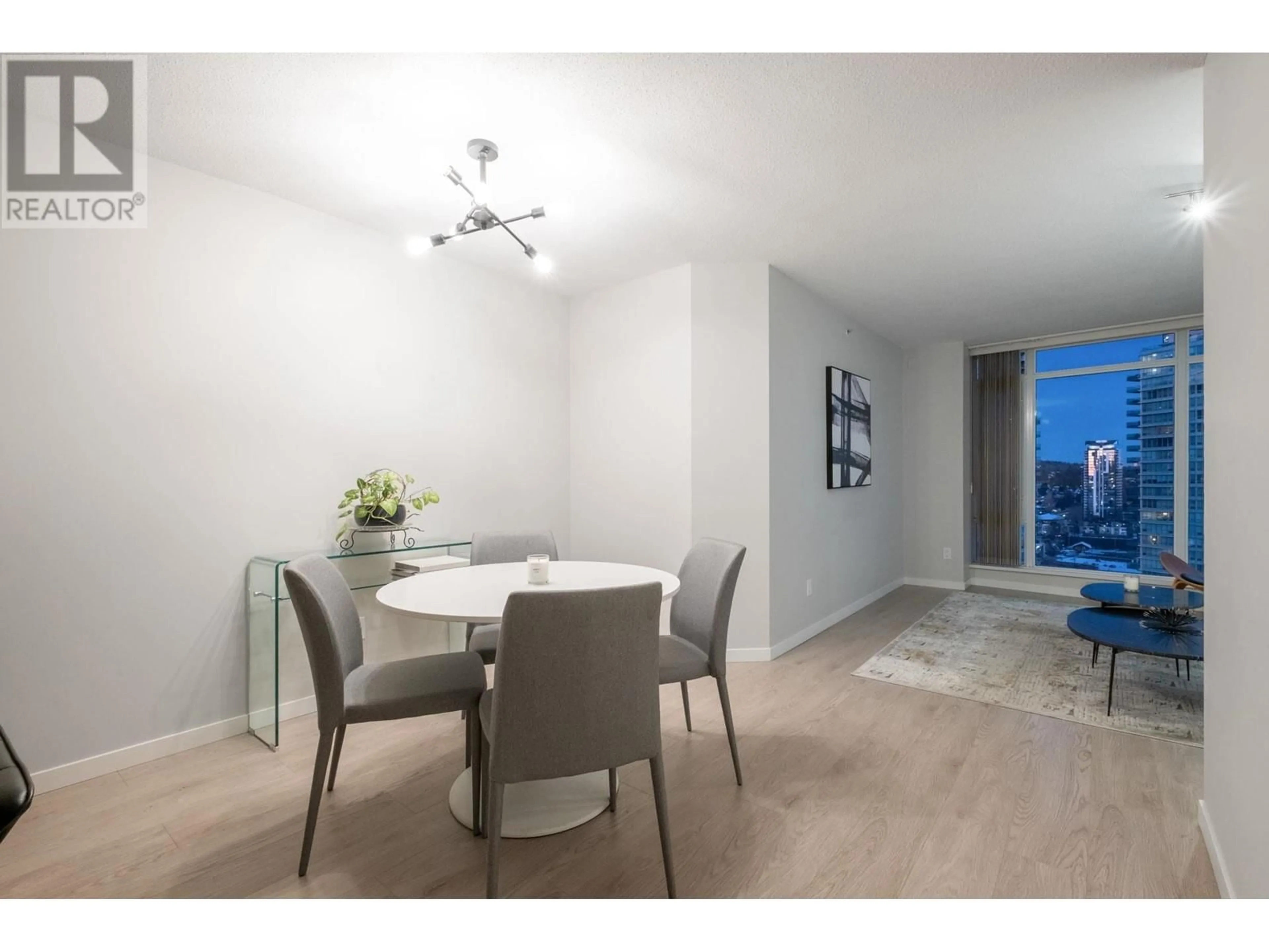 Dining room, wood/laminate floor for 1906 2133 DOUGLAS ROAD, Burnaby British Columbia V5C0E9