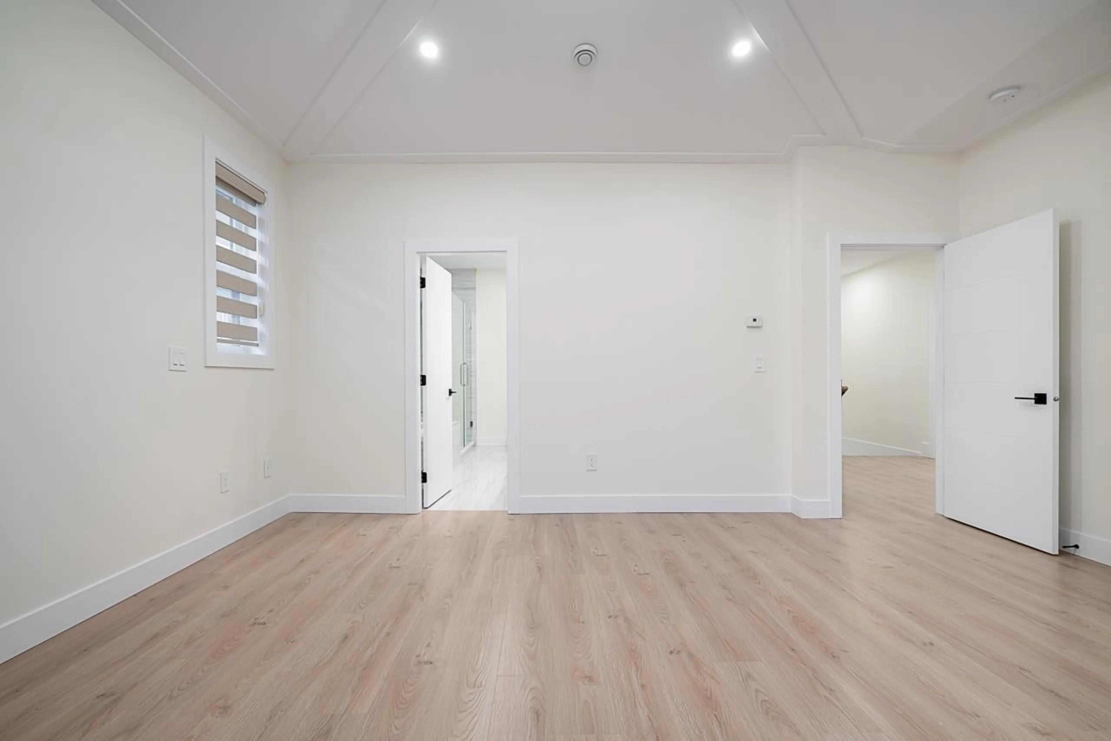 A pic of a room for 10648 124, Surrey British Columbia V3V0E2