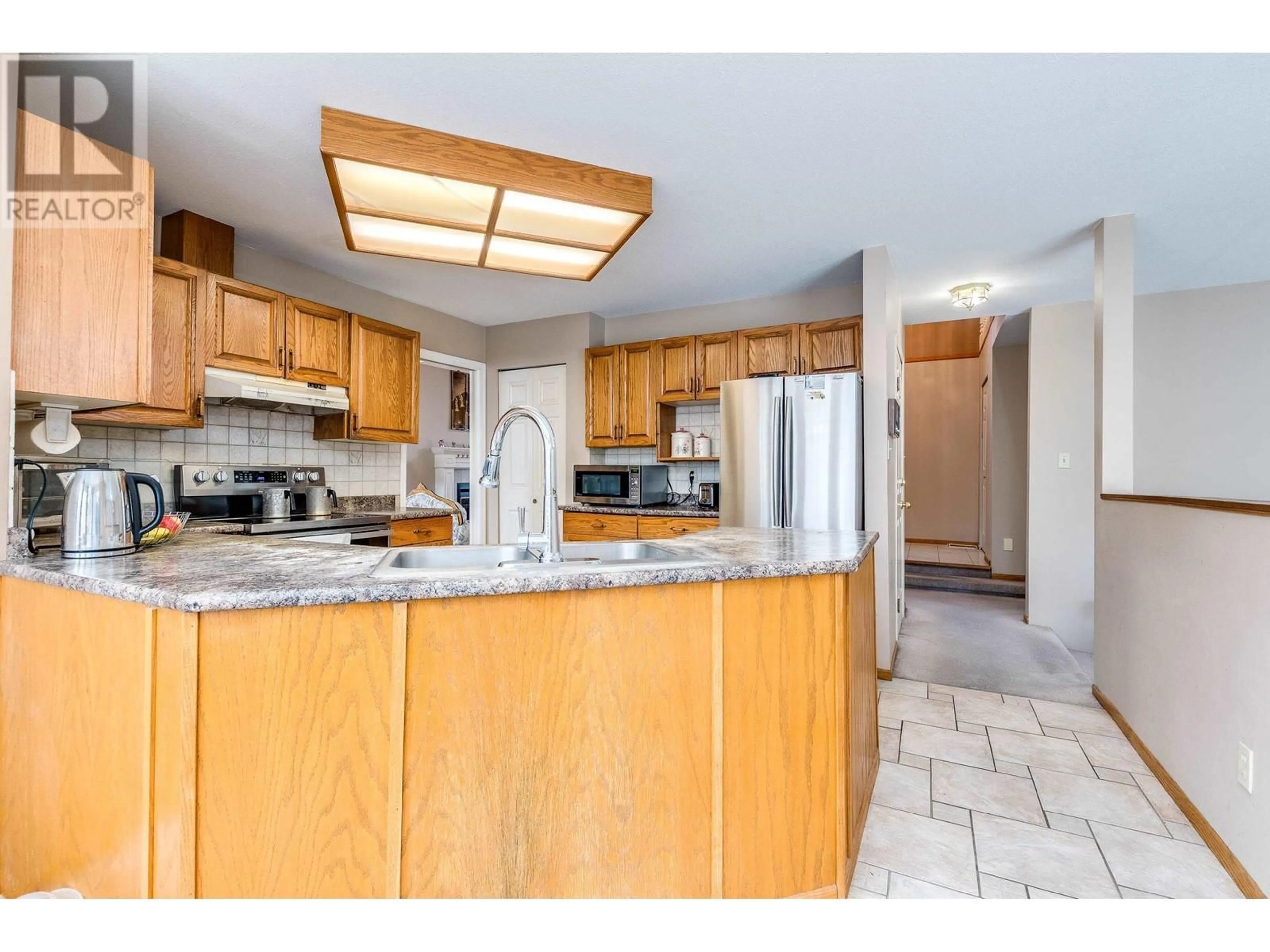 Open concept kitchen, unknown for 133 WARRICK STREET, Coquitlam British Columbia V3K5L3