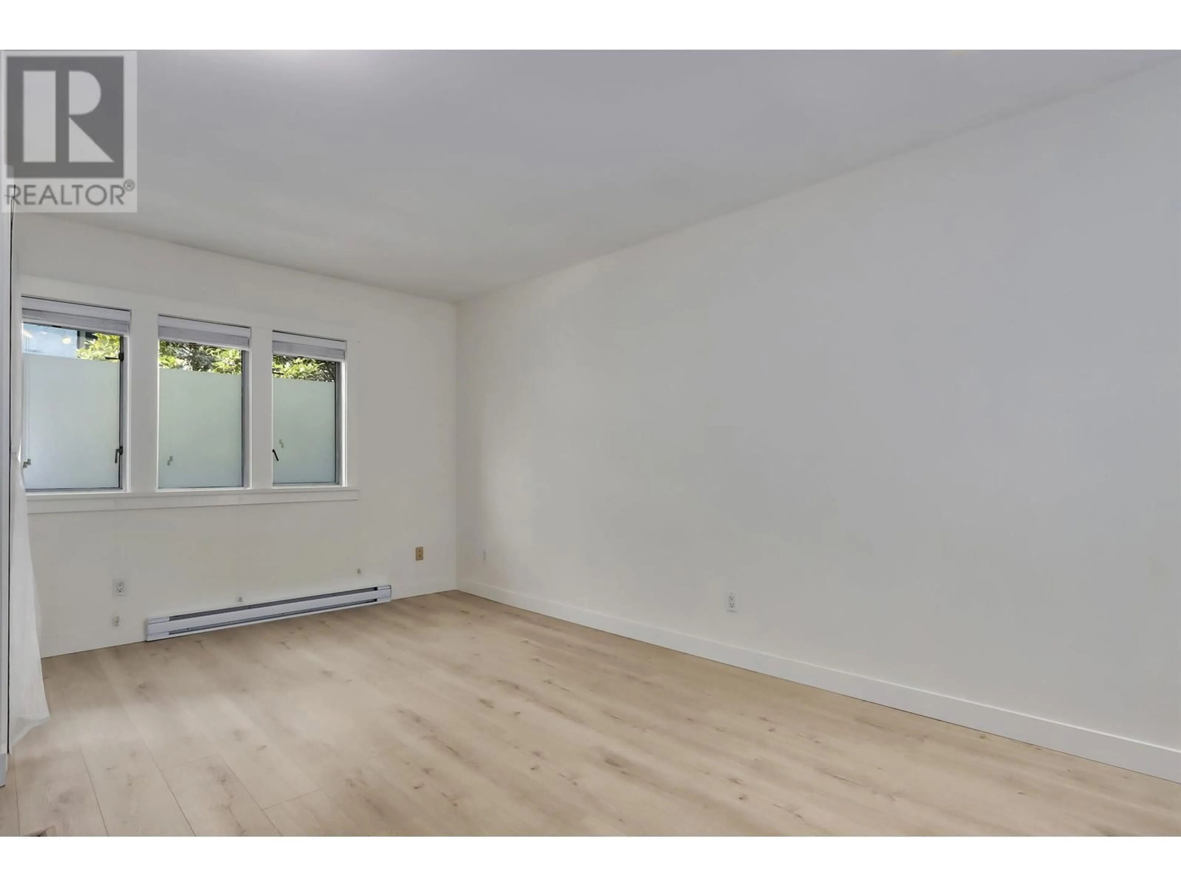 A pic of a room for 2415 6TH AVENUE, Vancouver British Columbia V6K1W2