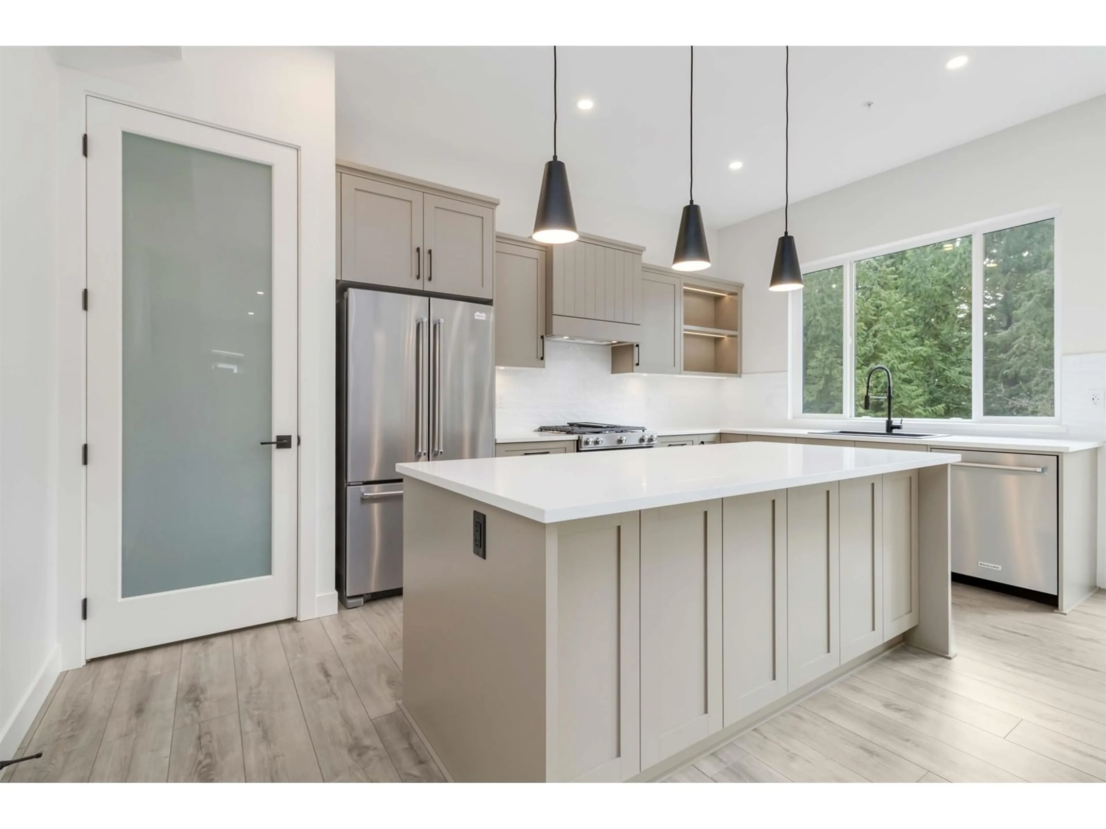 Open concept kitchen, unknown for 31508 MCCREATH, Mission British Columbia V4S0E9