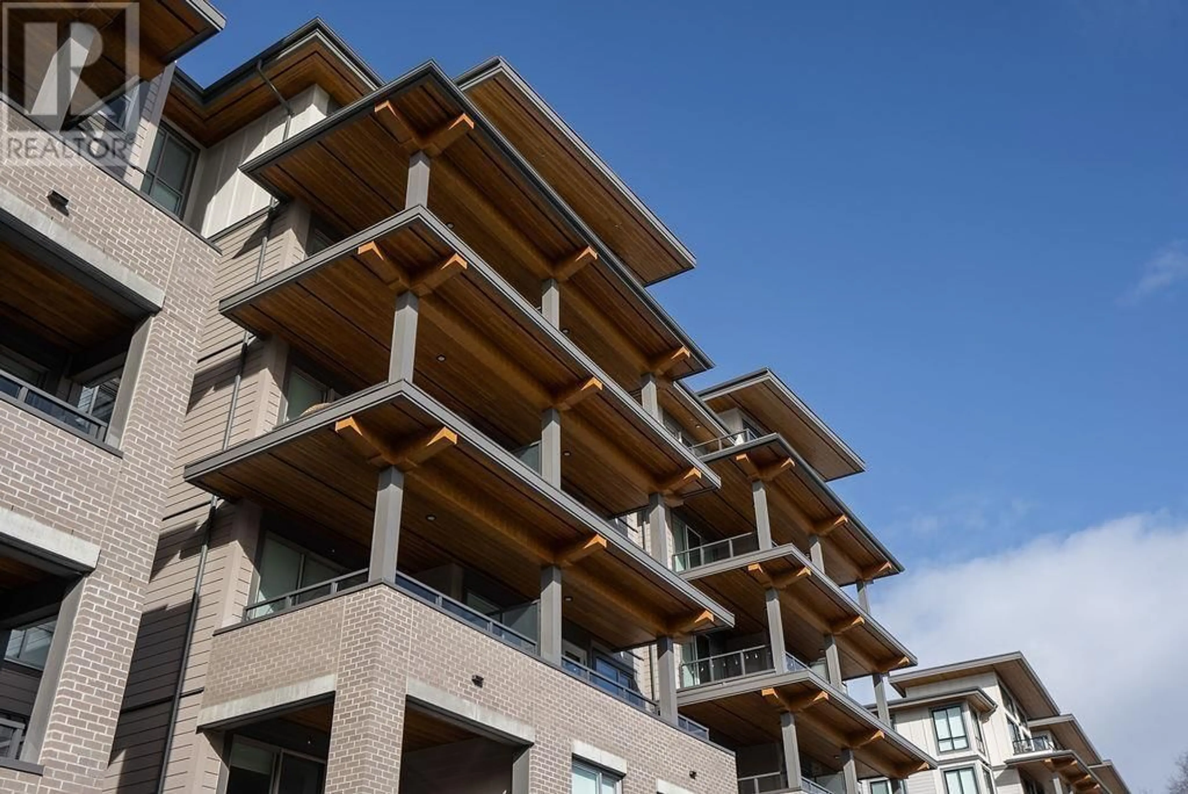 Patio, building for 301 - 7169 14TH AVENUE, Burnaby British Columbia V3N0H6