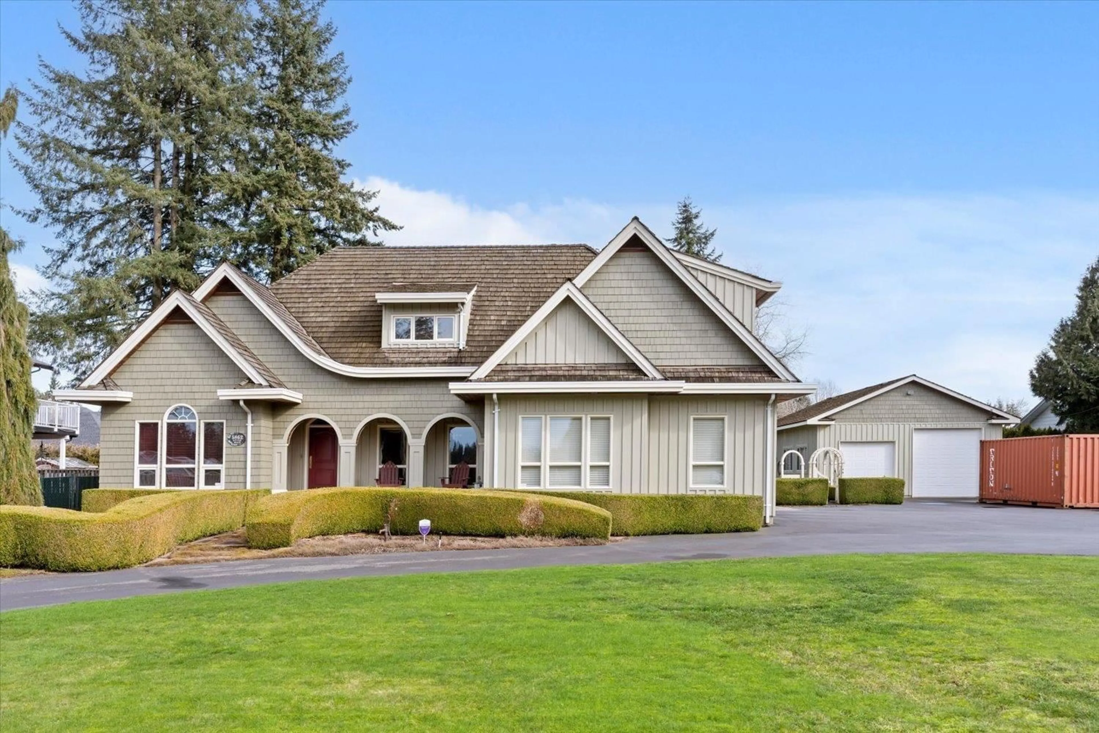 Home with vinyl exterior material, unknown for 5862 248, Langley British Columbia V4W1B9