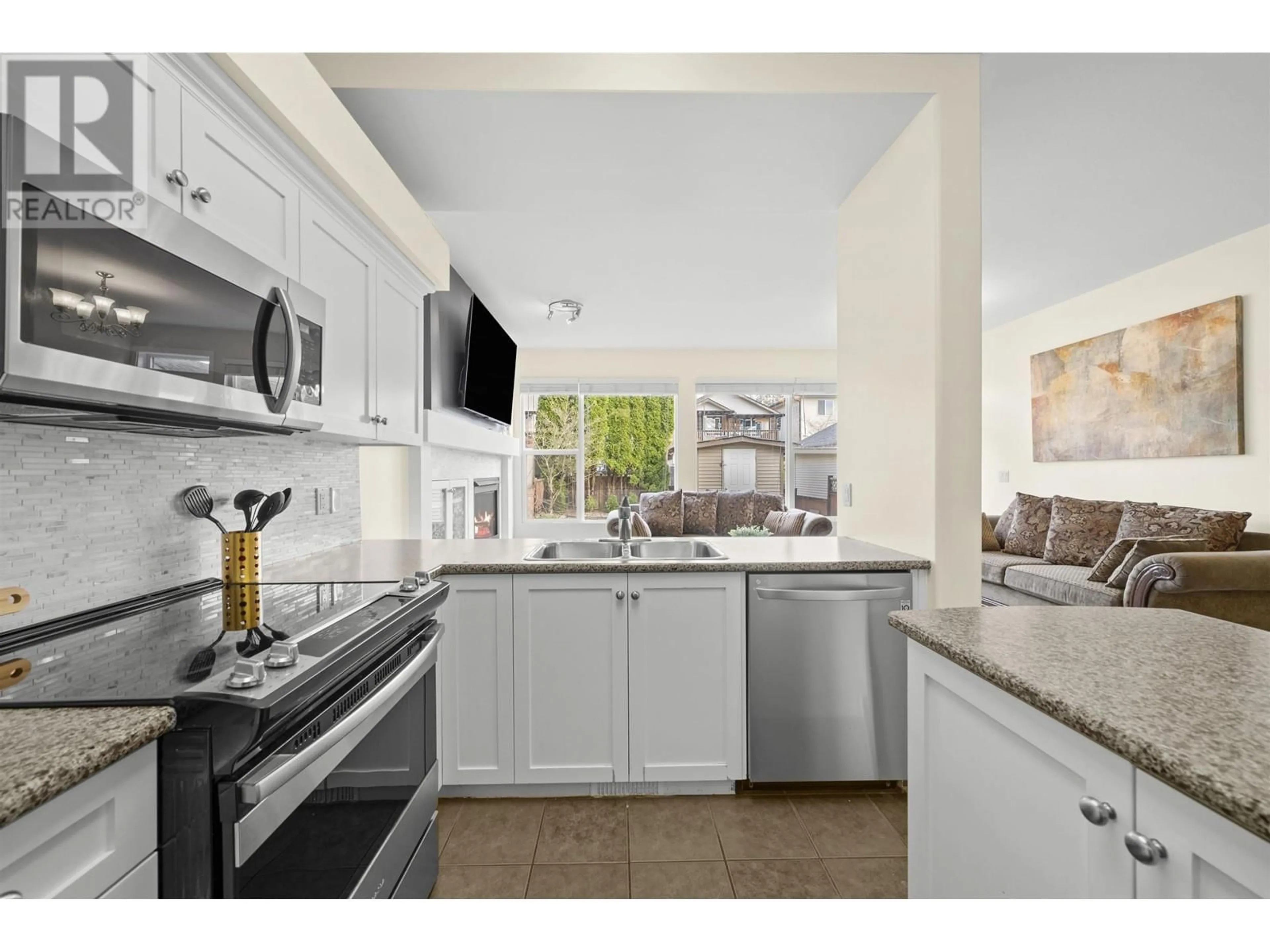 Open concept kitchen, ceramic/tile floor for 10292 242B STREET, Maple Ridge British Columbia V2W1Y1