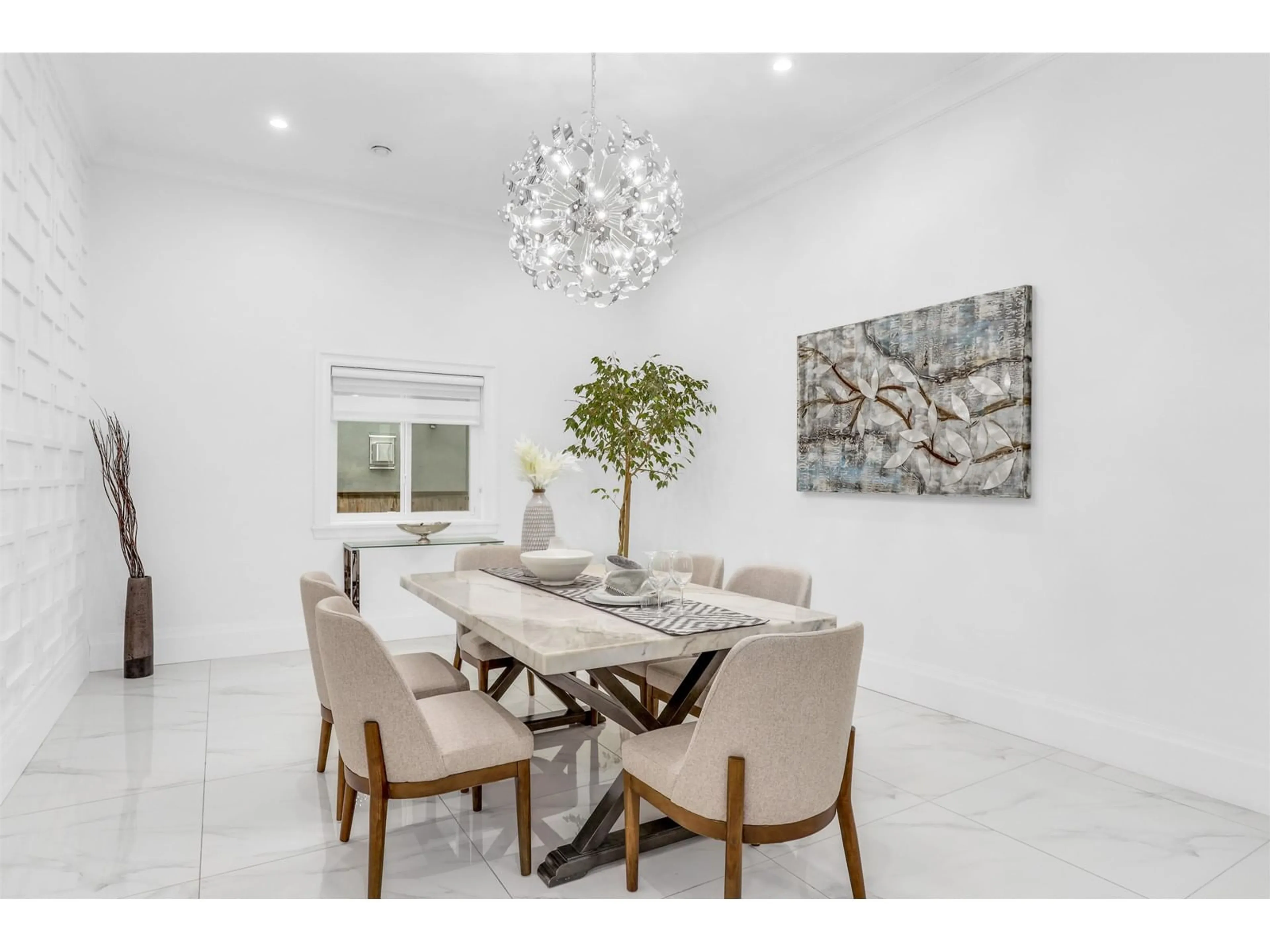 Dining room, ceramic/tile floor for 7869 167, Surrey British Columbia V4N0L9