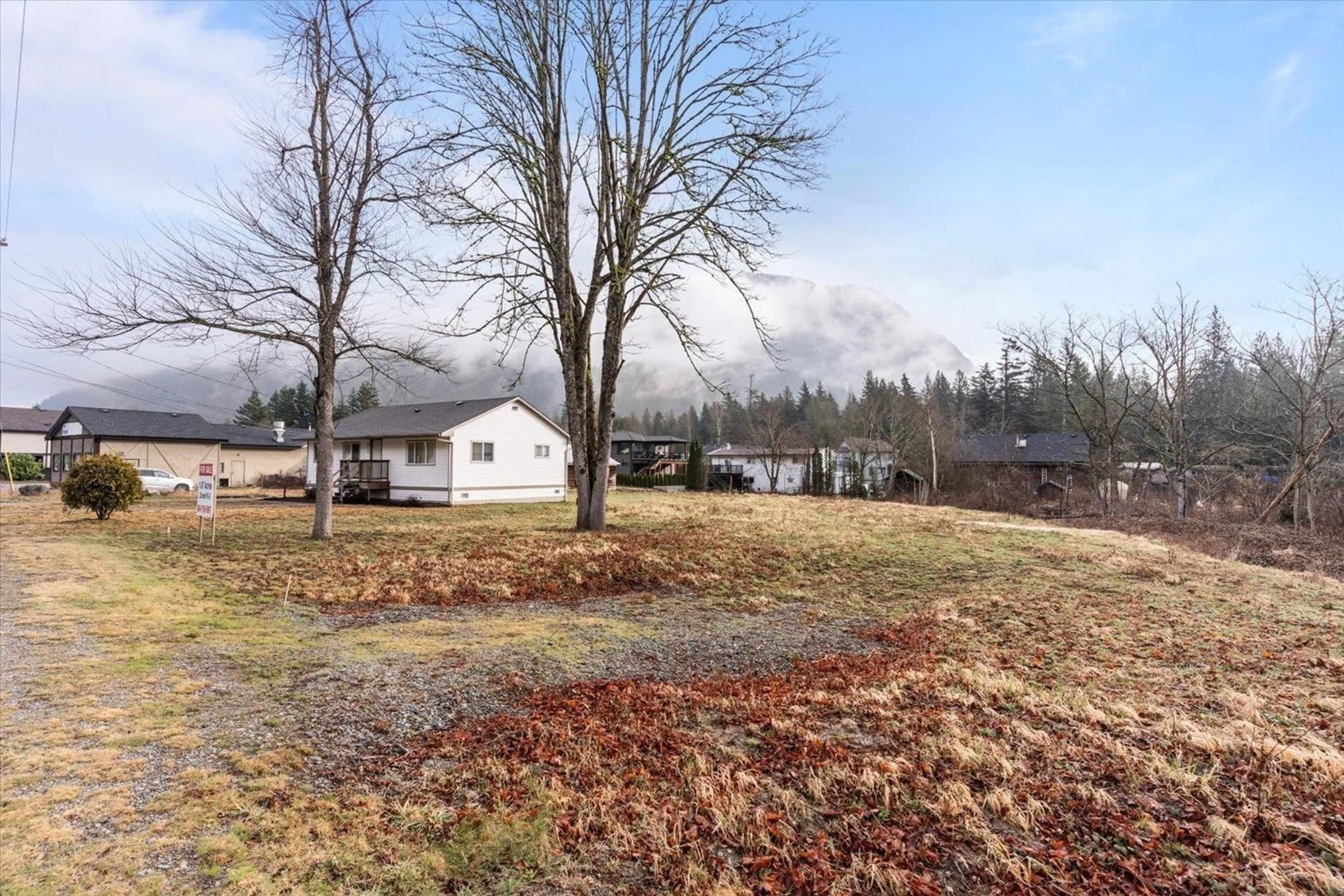 A pic from outside/outdoor area/front of a property/back of a property/a pic from drone, unknown for 905 HOT SPRINGS ROAD, Harrison Hot Springs British Columbia V0M1A3