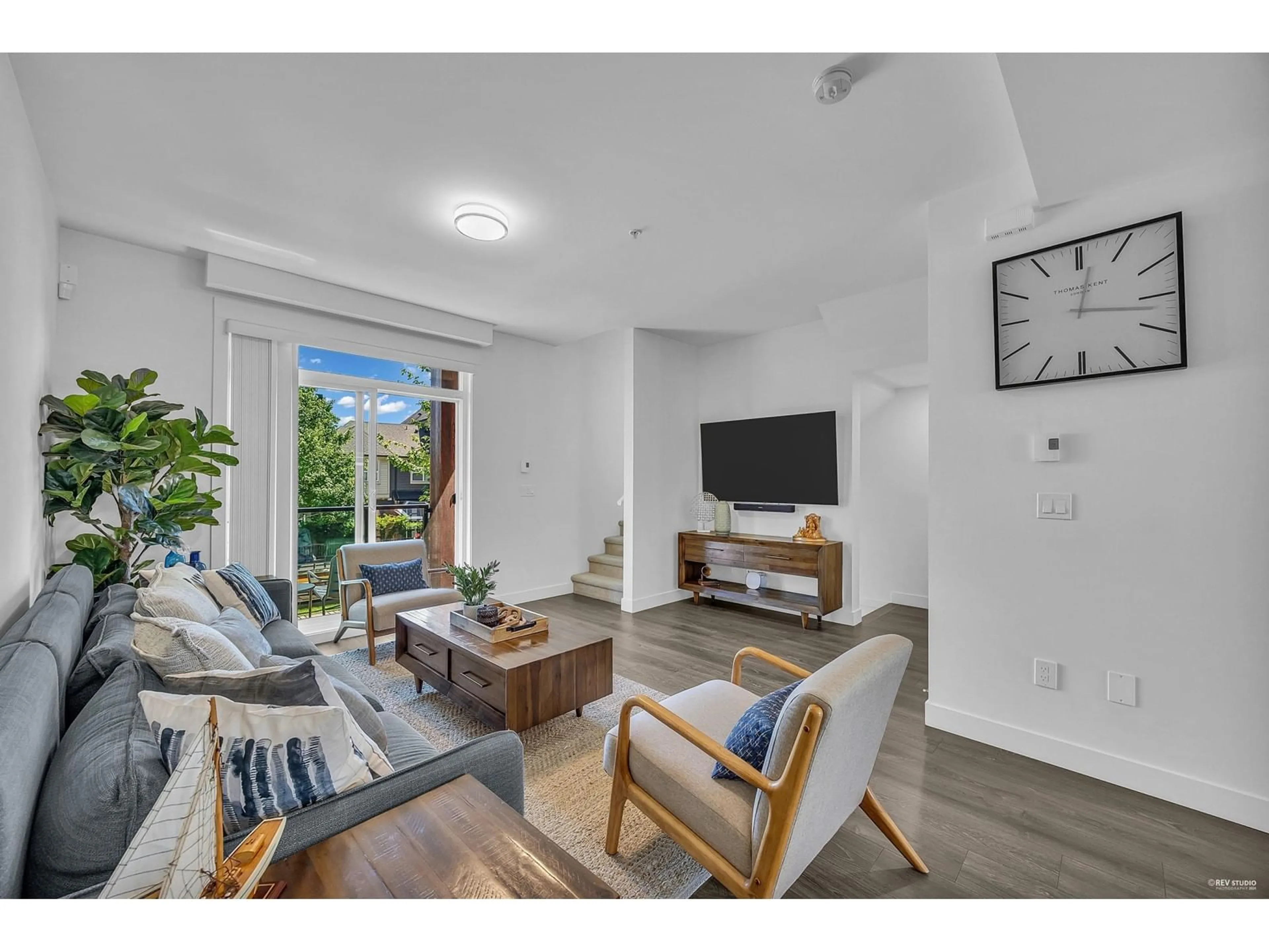 Living room with furniture, unknown for 137 - 7947 209, Langley British Columbia V2Y0Y6