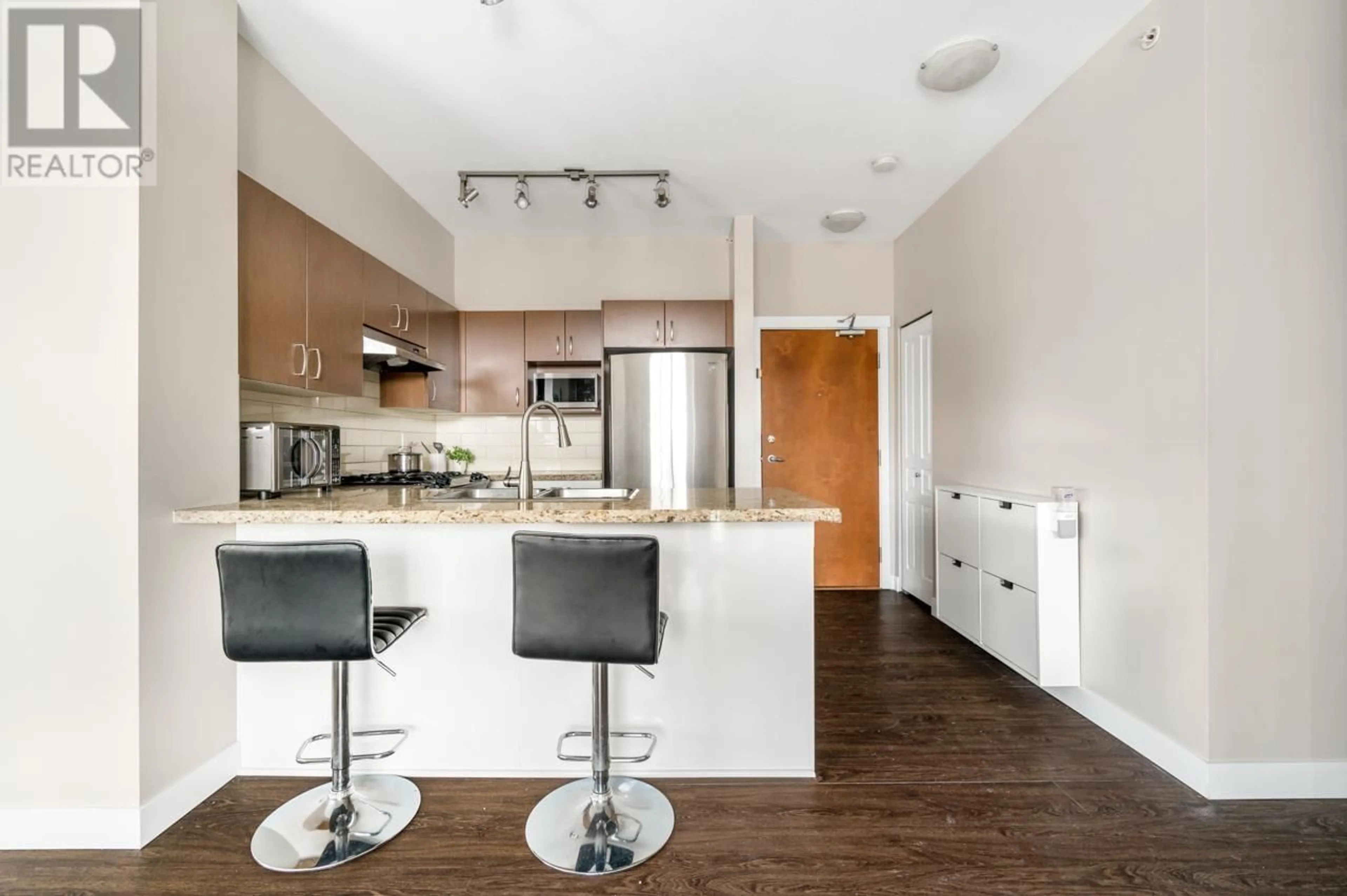 Open concept kitchen, unknown for 406 3105 LINCOLN AVENUE, Coquitlam British Columbia V3B0E1