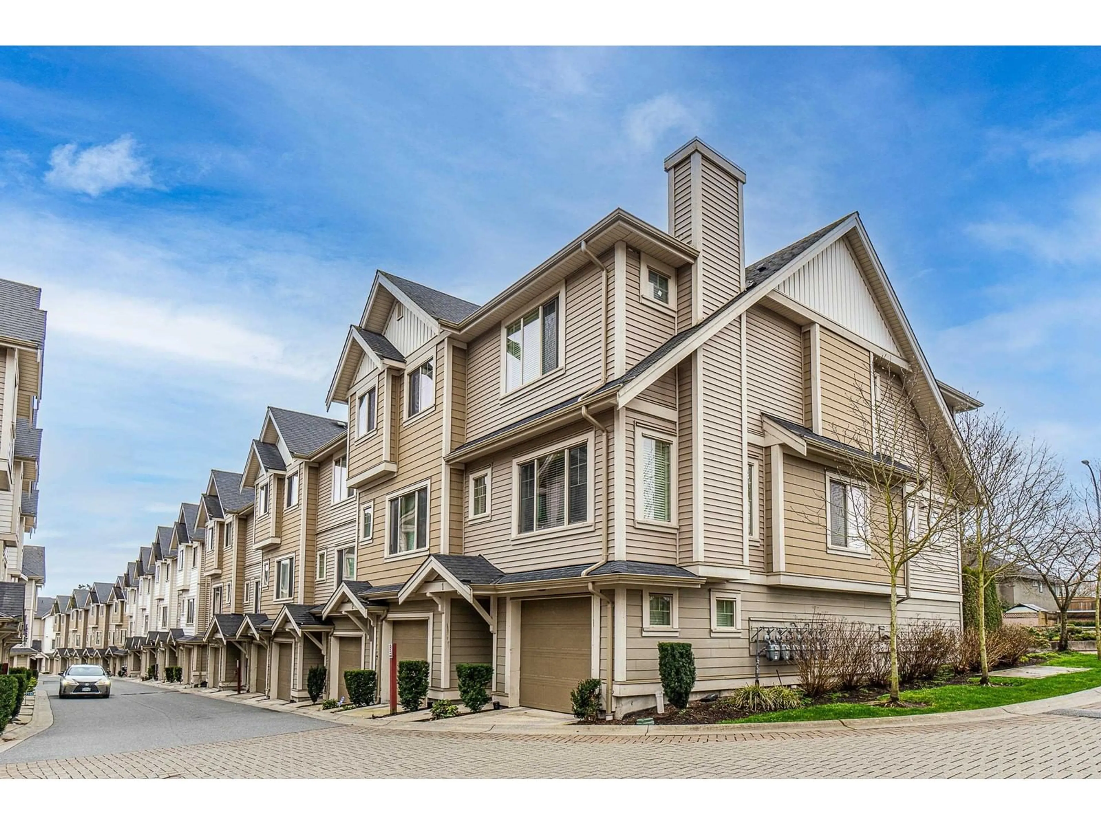 Home with vinyl exterior material, street for 1 - 19097 64, Surrey British Columbia V3S6X5