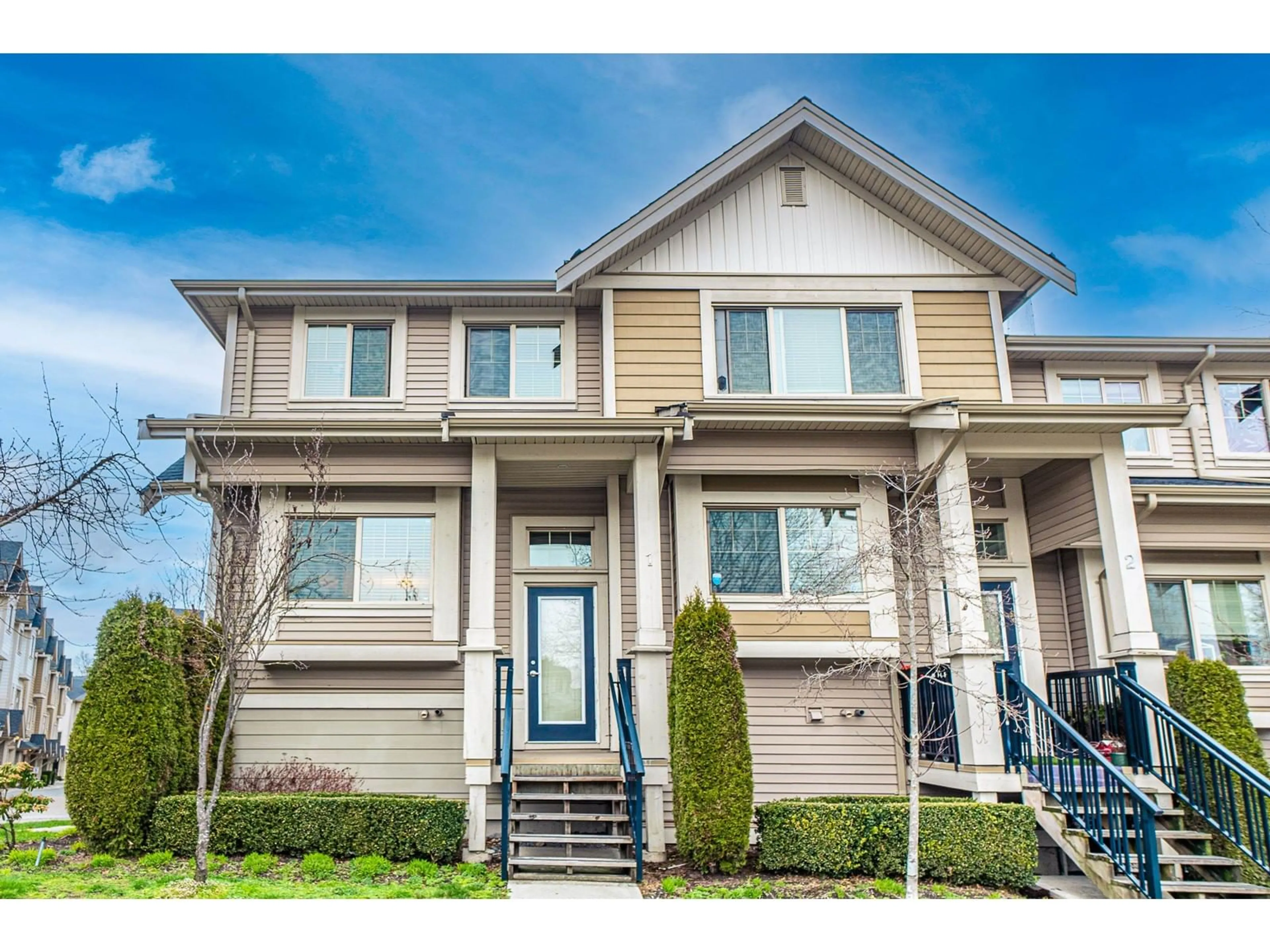 Home with vinyl exterior material, street for 1 - 19097 64, Surrey British Columbia V3S6X5