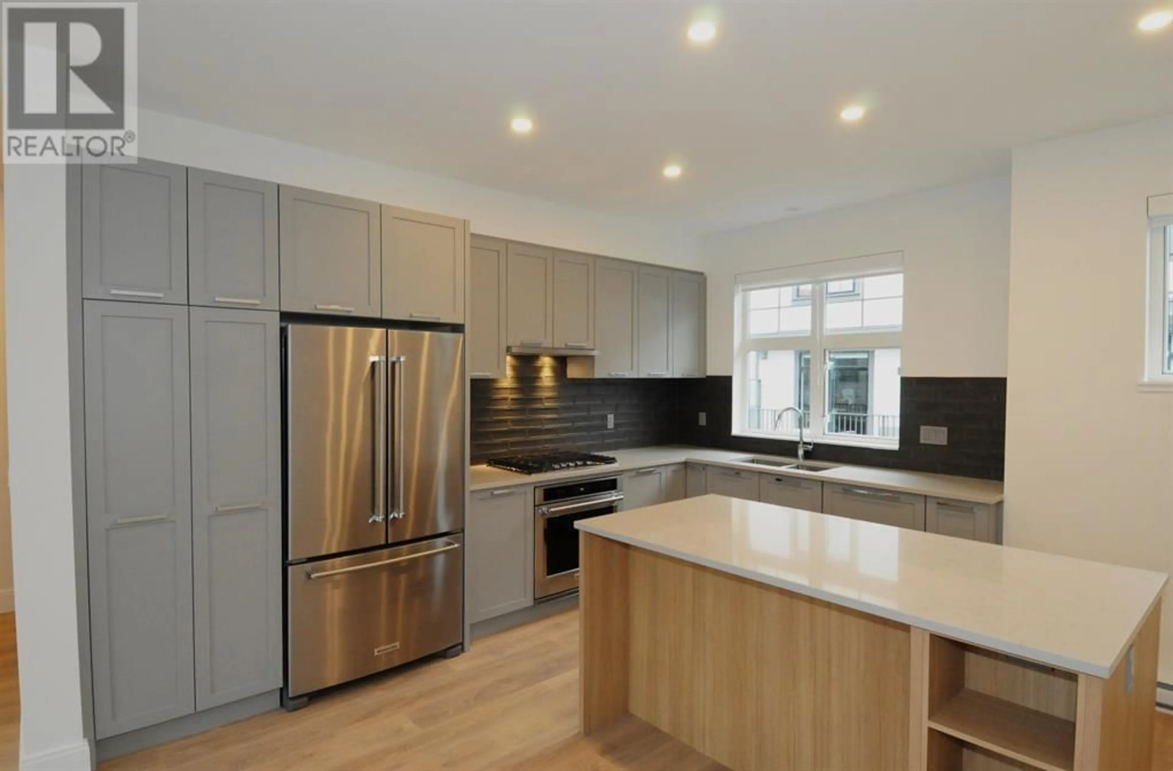 Contemporary kitchen, unknown for 117 1310 MITCHELL STREET, Coquitlam British Columbia V3E0T9