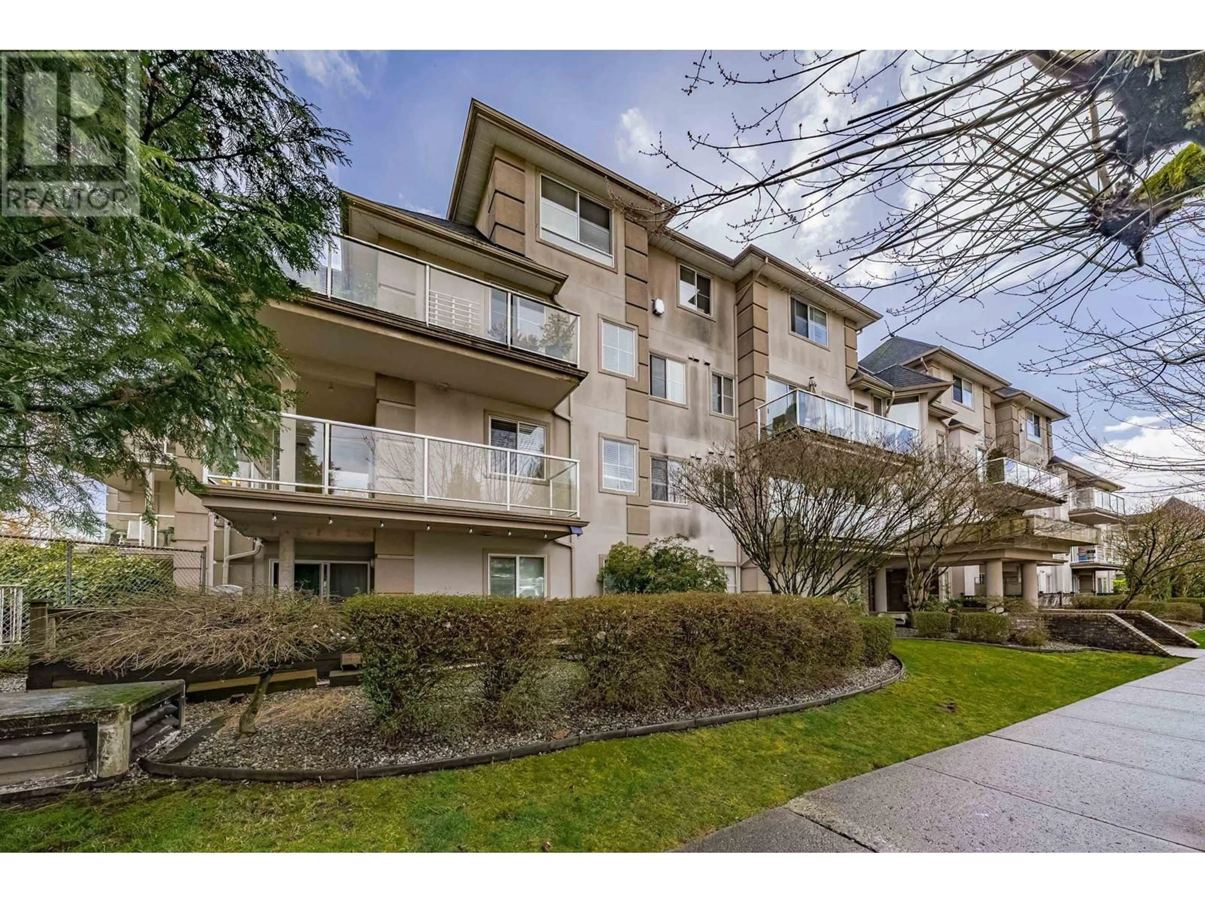 Patio, unknown for 304 3128 FLINT STREET, Port Coquitlam British Columbia V3B4J1