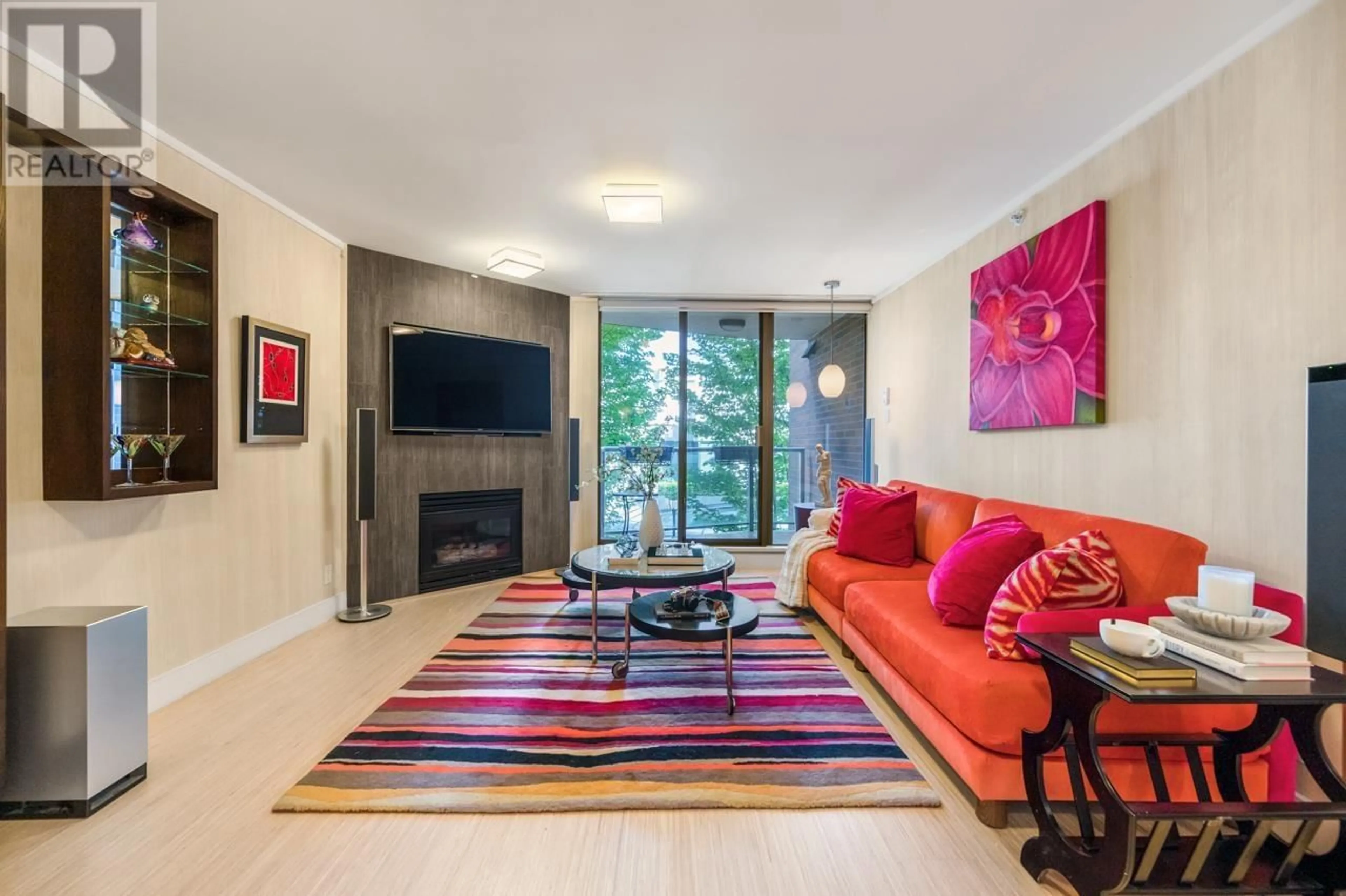 Living room with furniture, carpet floor for 306 - 1575 10TH AVENUE, Vancouver British Columbia V6J5L1