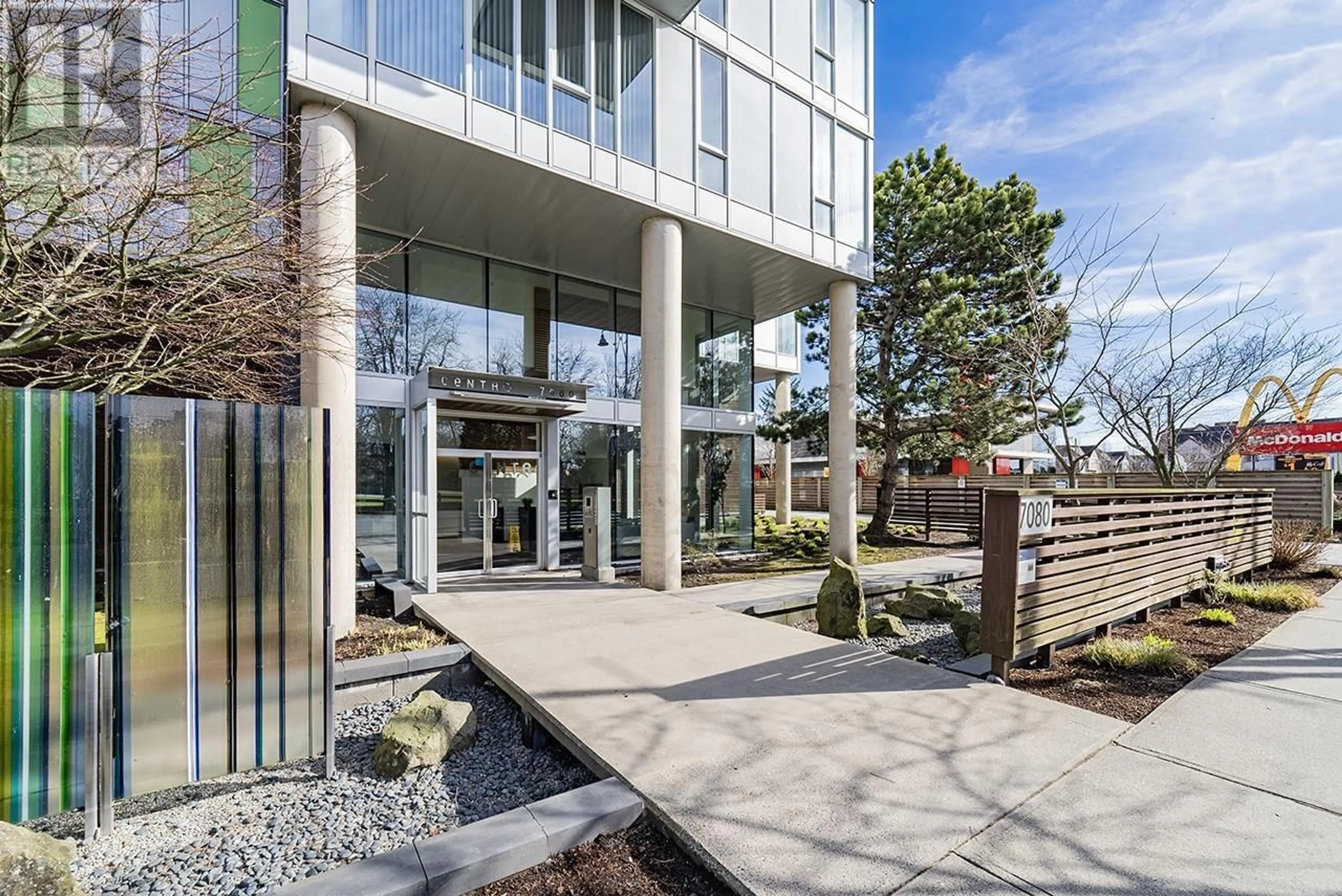 Indoor foyer for 1803 - 7080 NO.3, Richmond British Columbia V4B0C1
