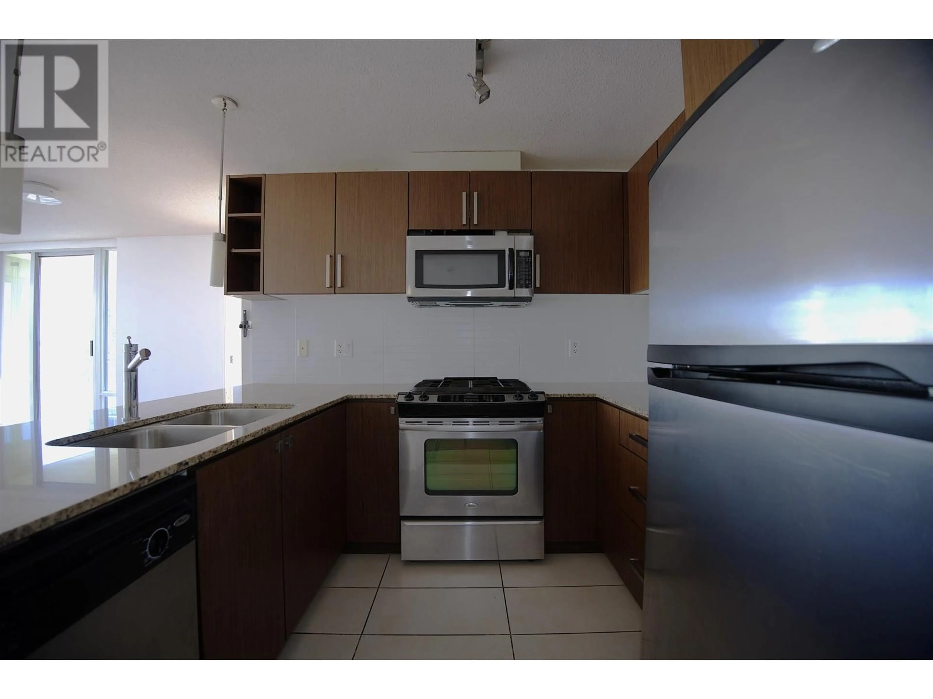 Standard kitchen, unknown for 2108 9888 CAMERON STREET, Burnaby British Columbia V3J0A4