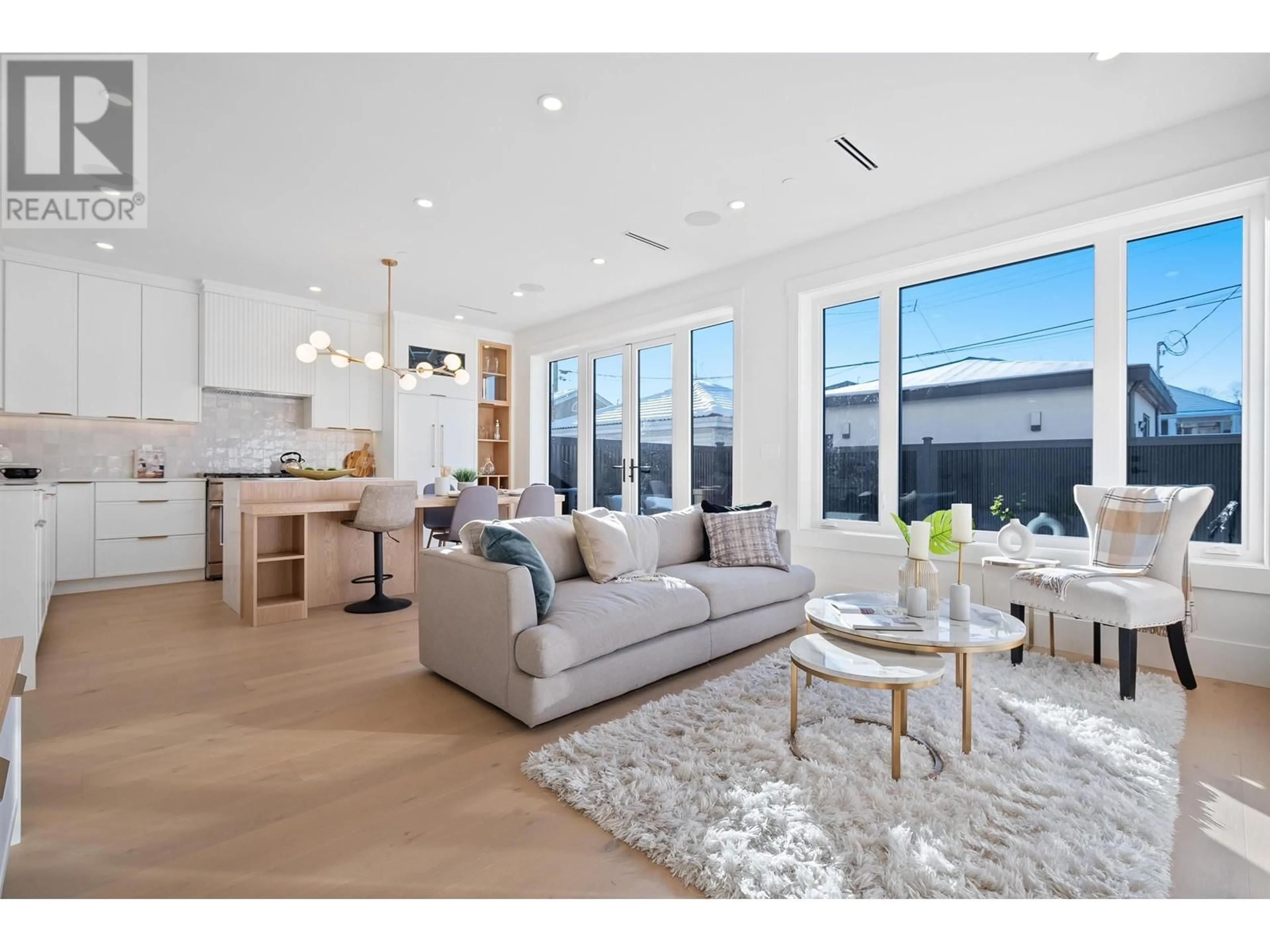 Living room with furniture, unknown for 2 - 4769 COMMERCIAL STREET, Vancouver British Columbia V5N4G8
