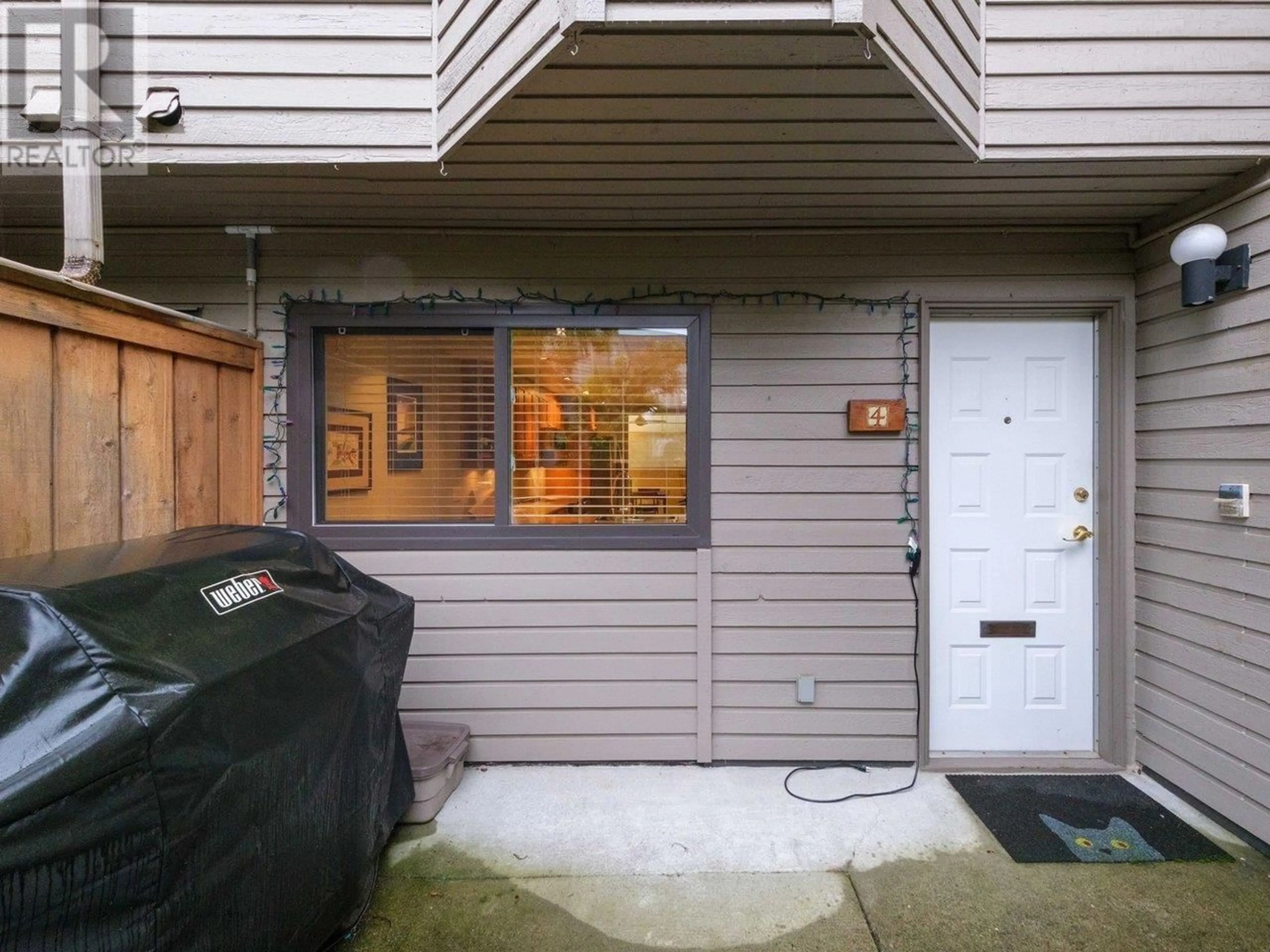 Unknown for 4 - 1434 MAHON AVENUE, North Vancouver British Columbia V7M2S4