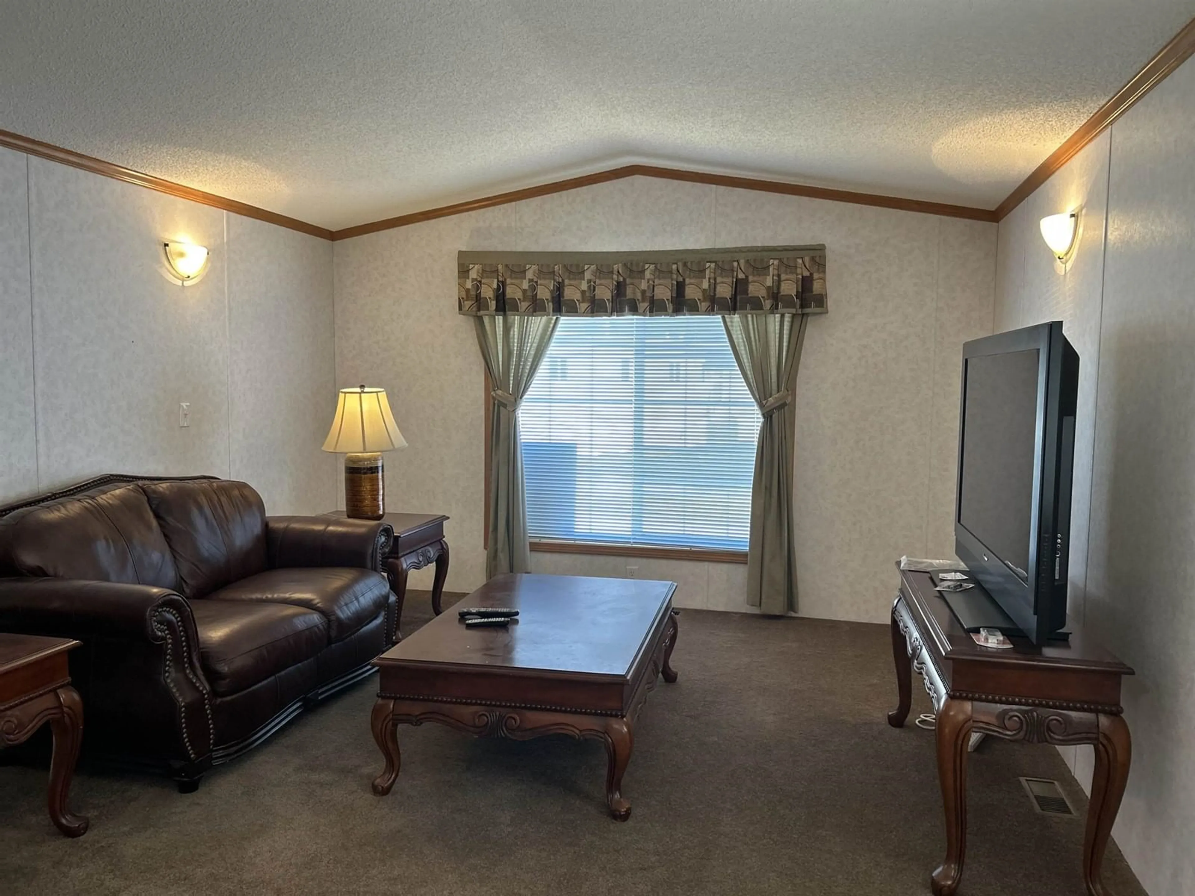 Living room with furniture, unknown for 24 62780 FLOOD HOPE ROAD|Hope, Hope British Columbia V0X1L2