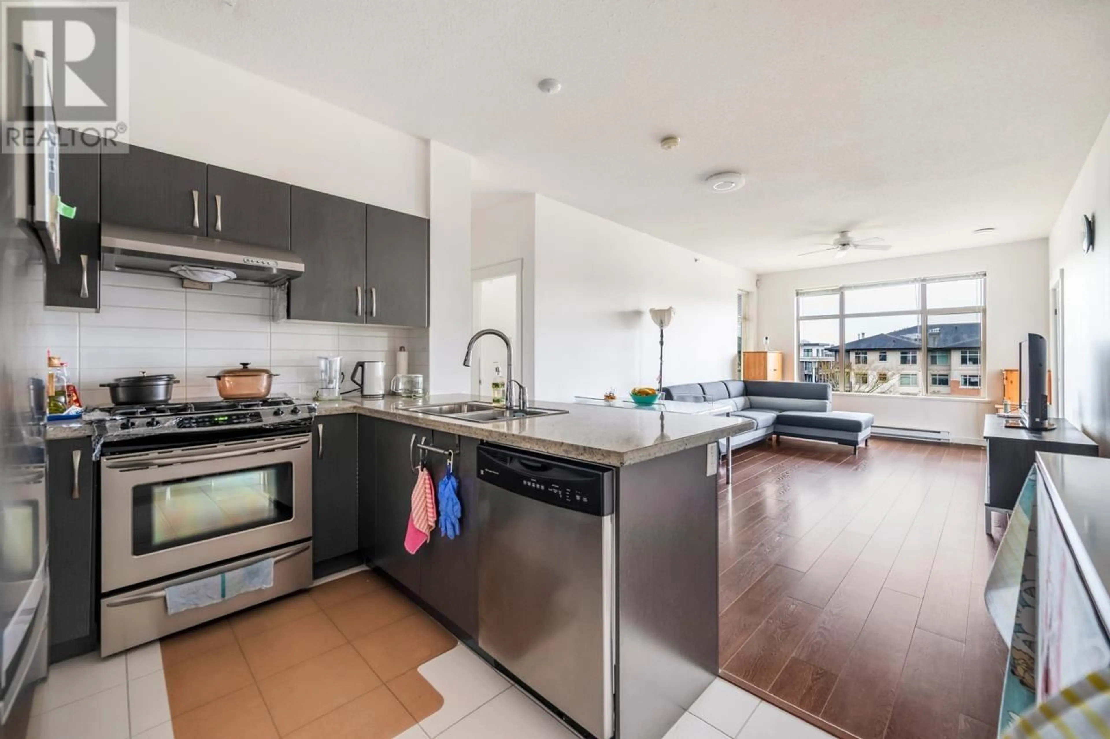 Open concept kitchen, unknown for 402 - 9199 TOMICKI AVENUE, Richmond British Columbia V6X0C4