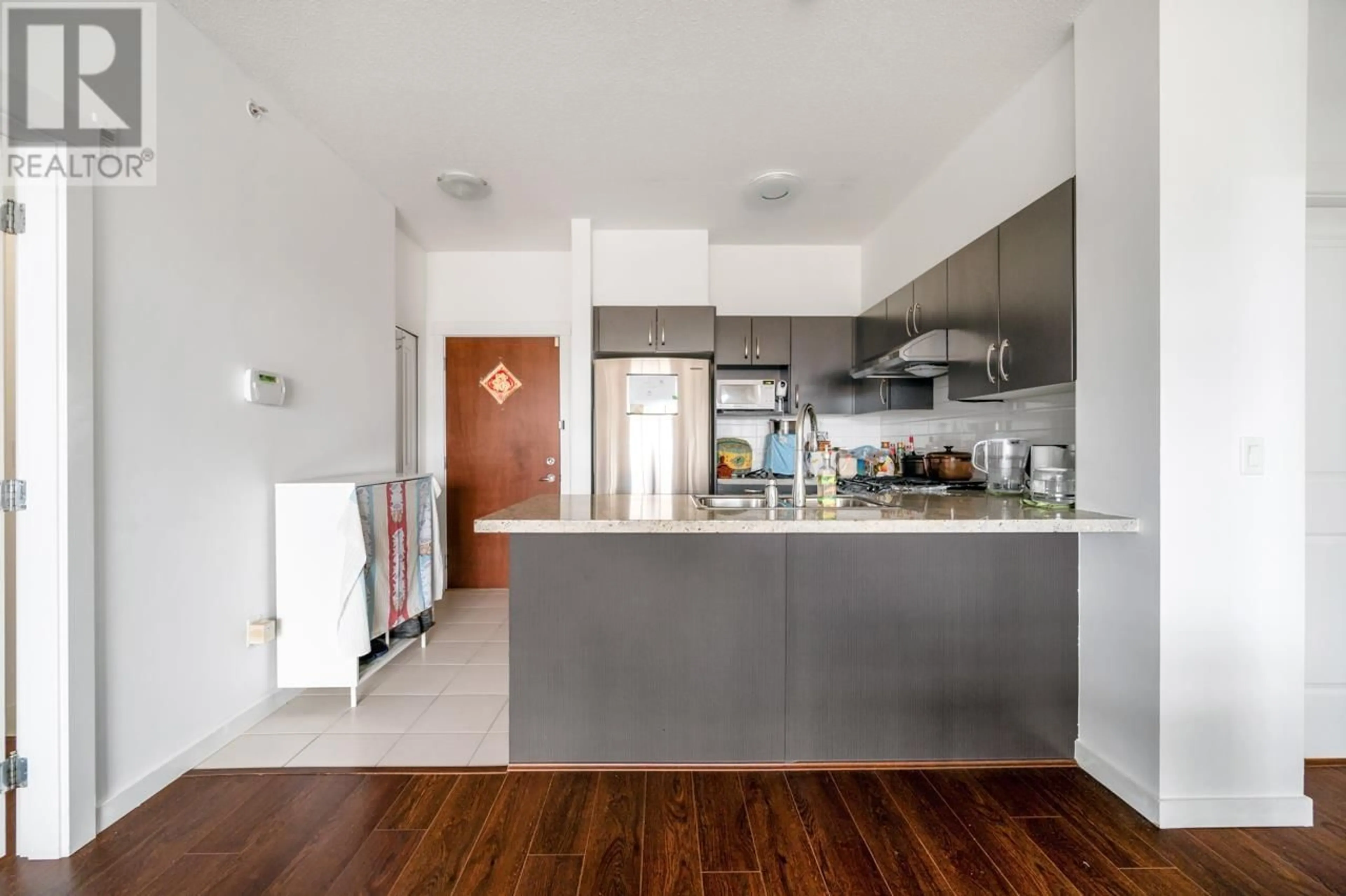 Contemporary kitchen, unknown for 402 - 9199 TOMICKI AVENUE, Richmond British Columbia V6X0C4