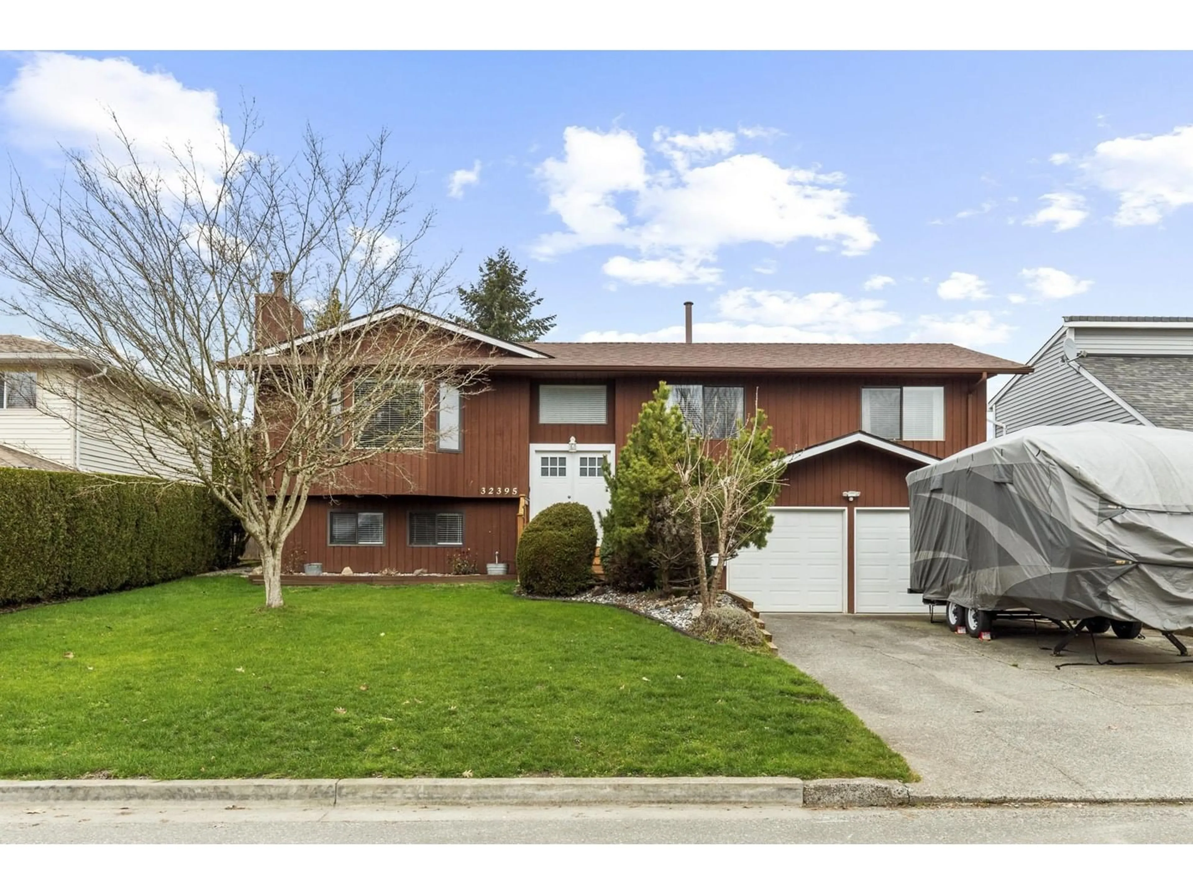 Home with brick exterior material, street for 32395 BEAVER DRIVE, Mission British Columbia V2V5R3