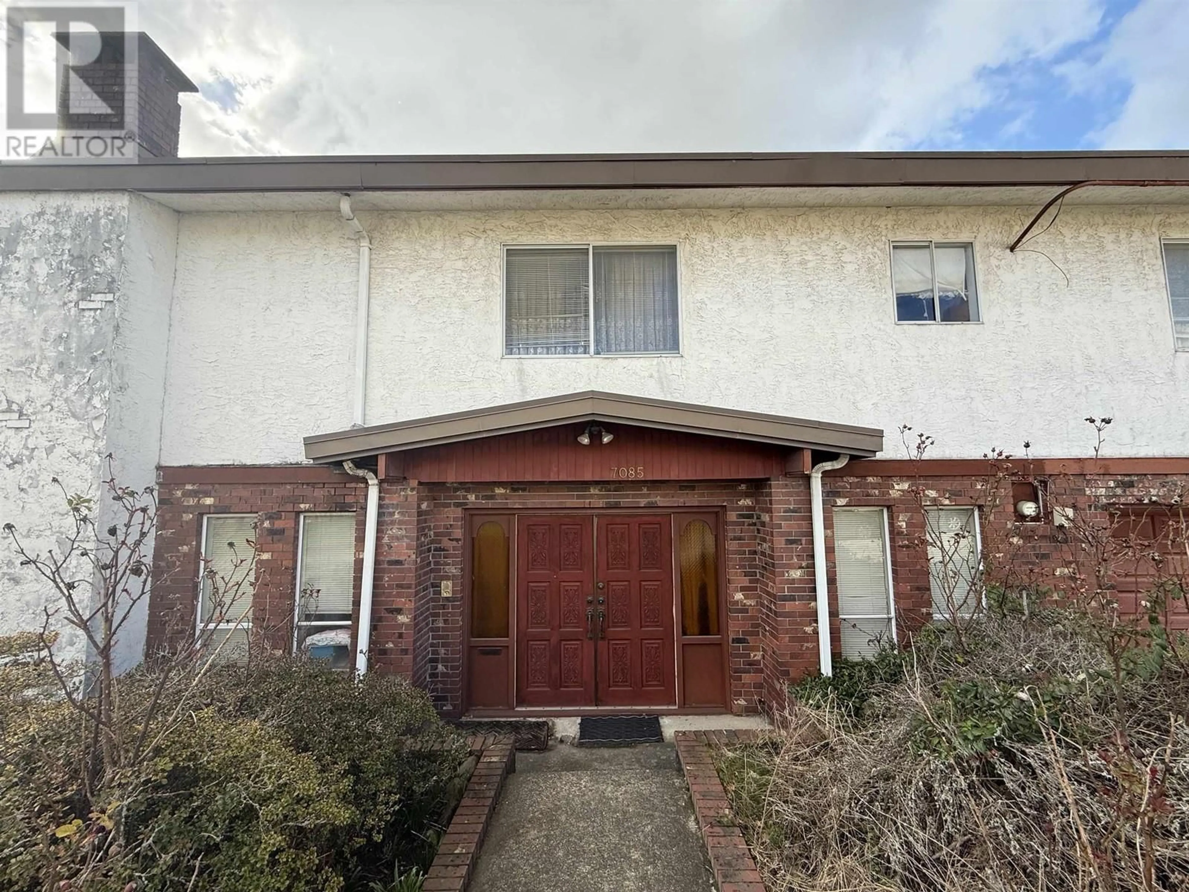 Unknown for 7085 ST. GEORGE STREET, Vancouver British Columbia V5X4N2