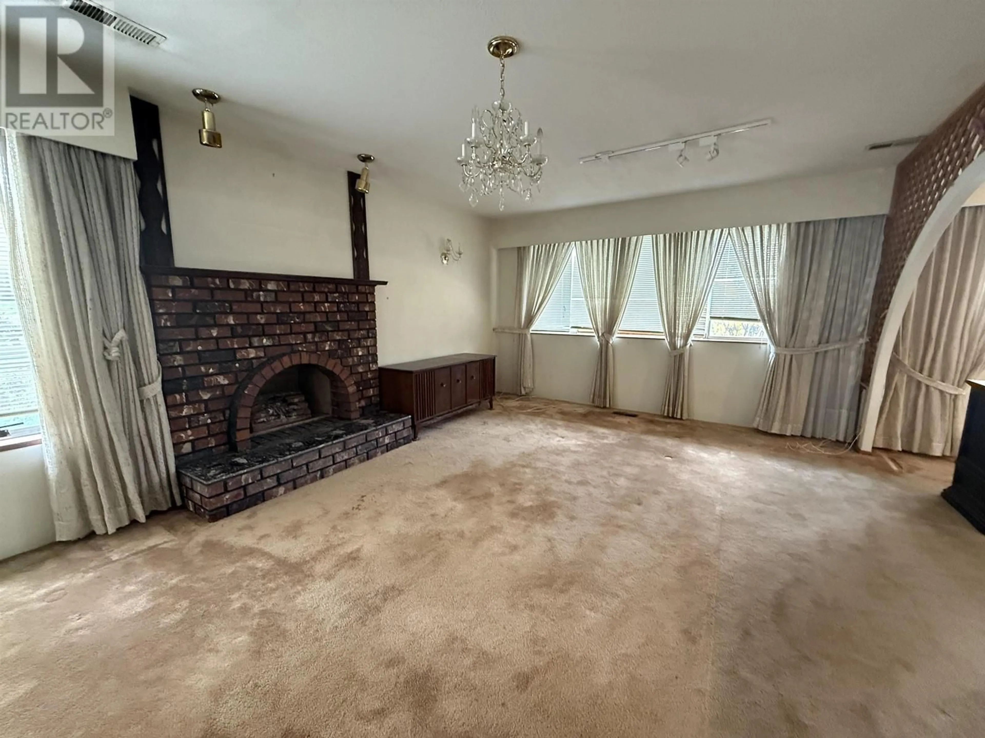A pic of a room for 7085 ST. GEORGE STREET, Vancouver British Columbia V5X4N2
