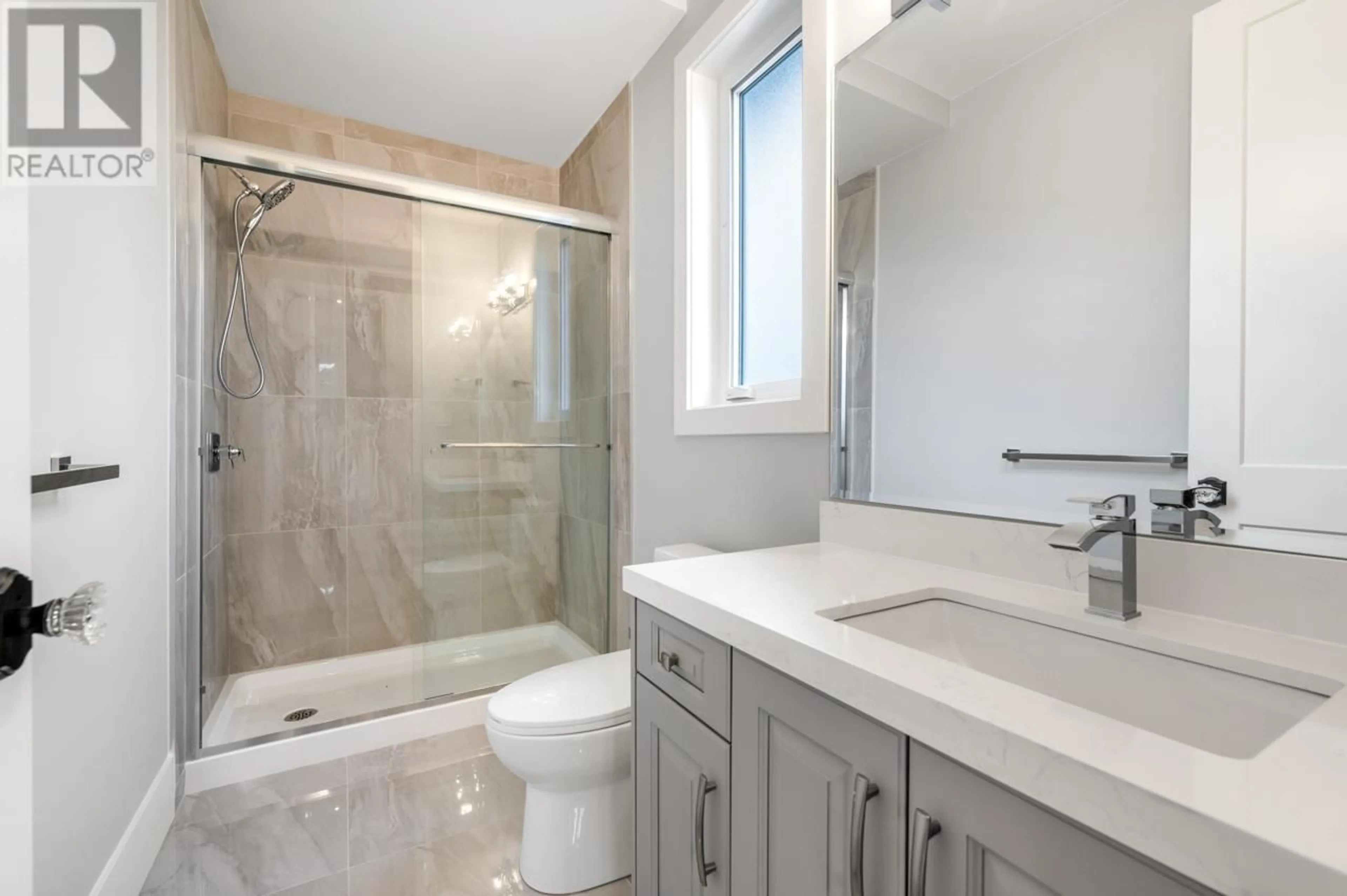Standard bathroom, ceramic/tile floor for 10731 CAITHCART ROAD, Richmond British Columbia V6X1N3