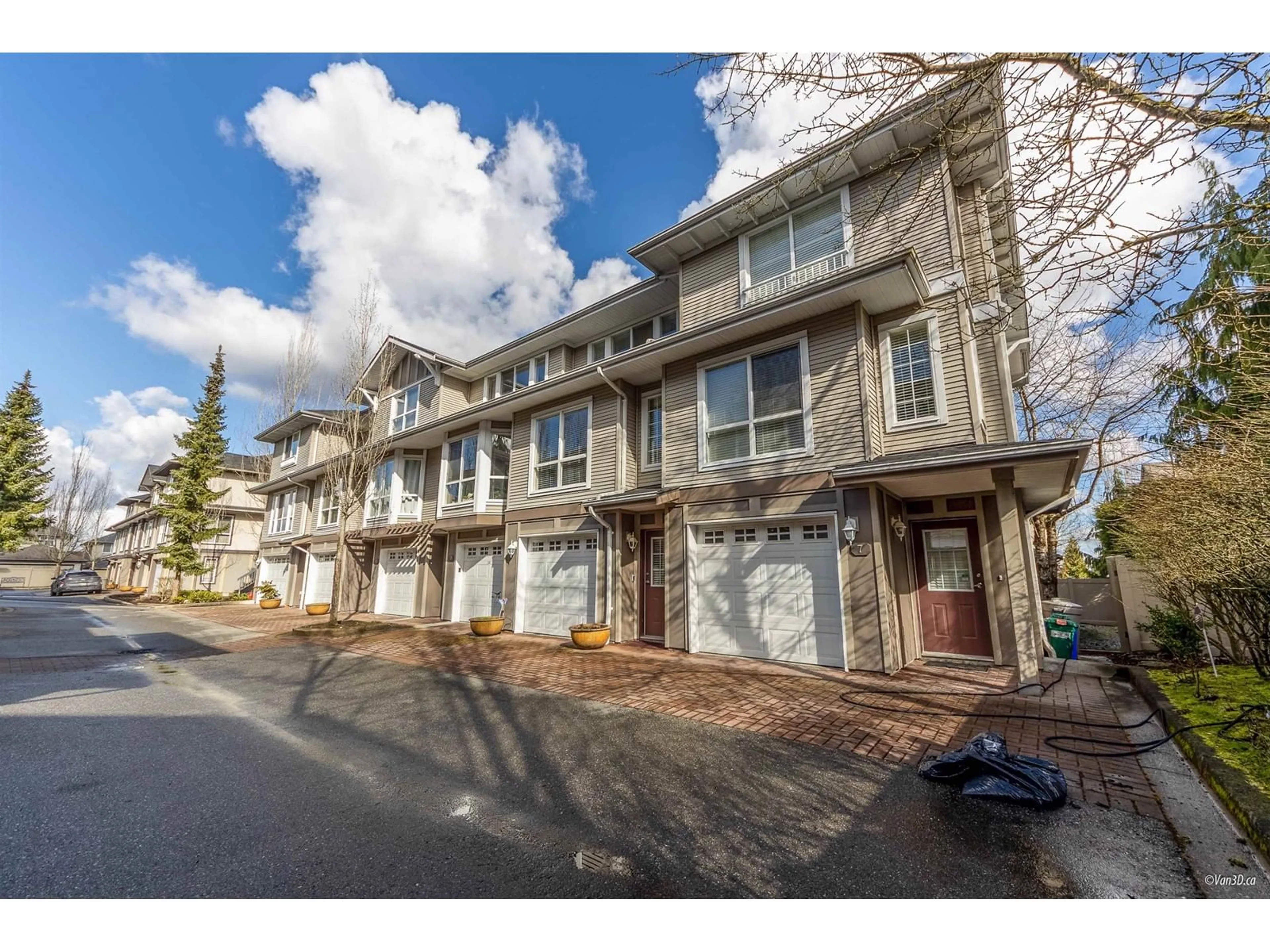 A pic from outside/outdoor area/front of a property/back of a property/a pic from drone, street for 9 - 8778 159, Surrey British Columbia V4N1H4