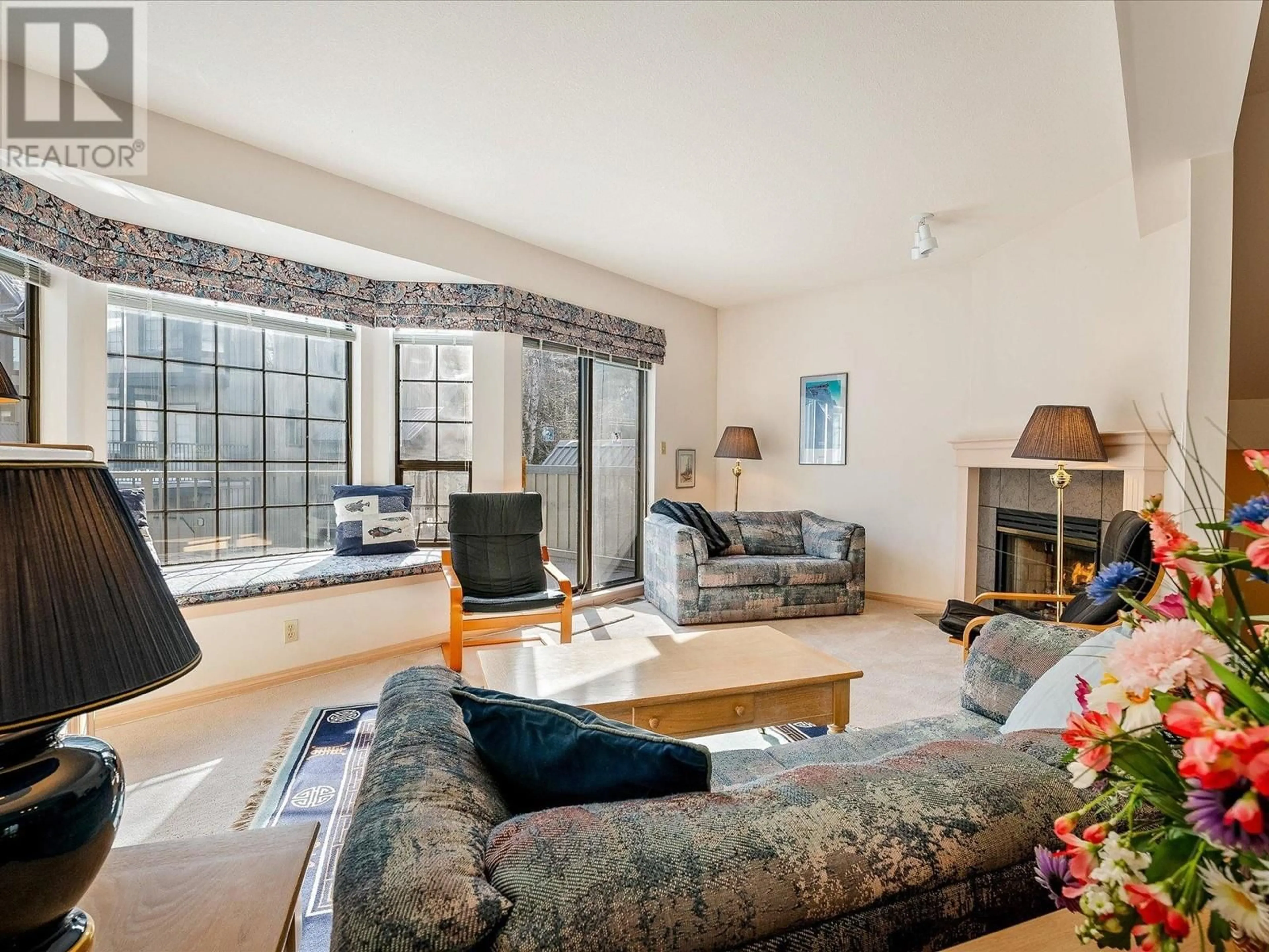 Living room with furniture, unknown for 13 - 2104 NORDIC DRIVE, Whistler British Columbia V8E0P1