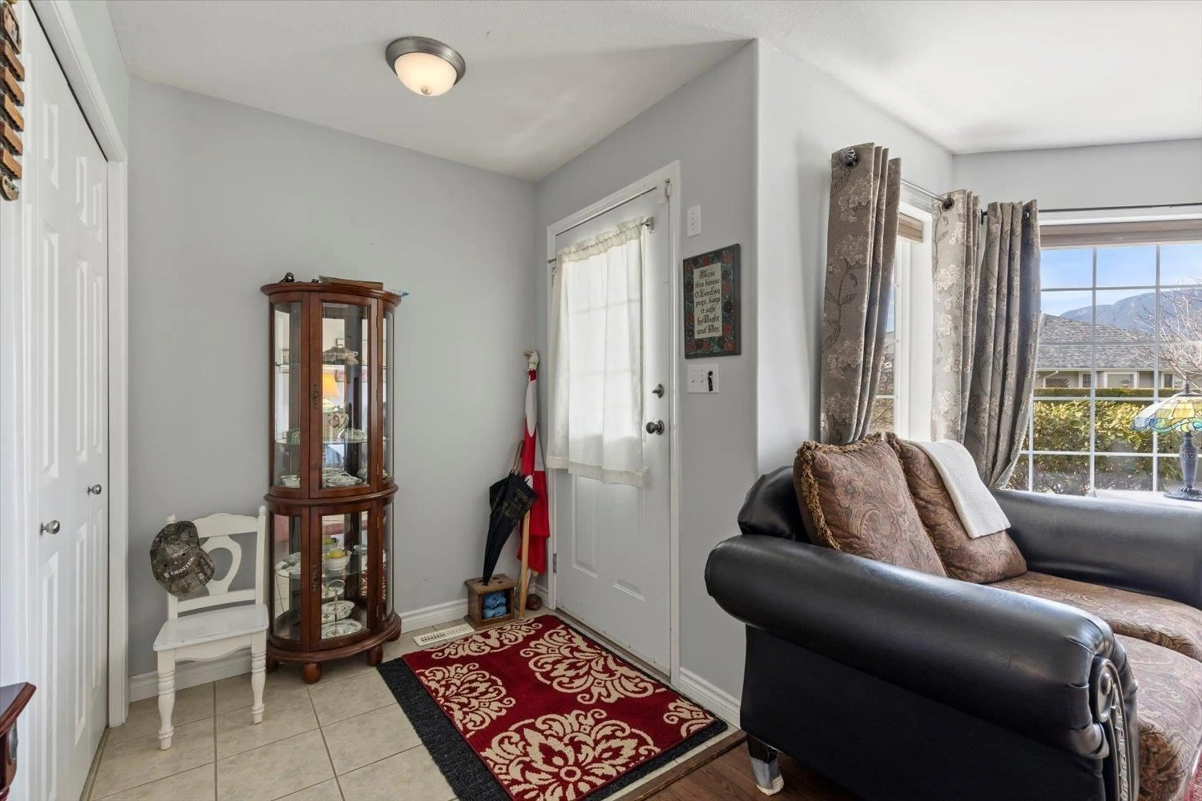 Indoor entryway for 1 - 7330 ELM ROAD, Agassiz British Columbia V0M1A0