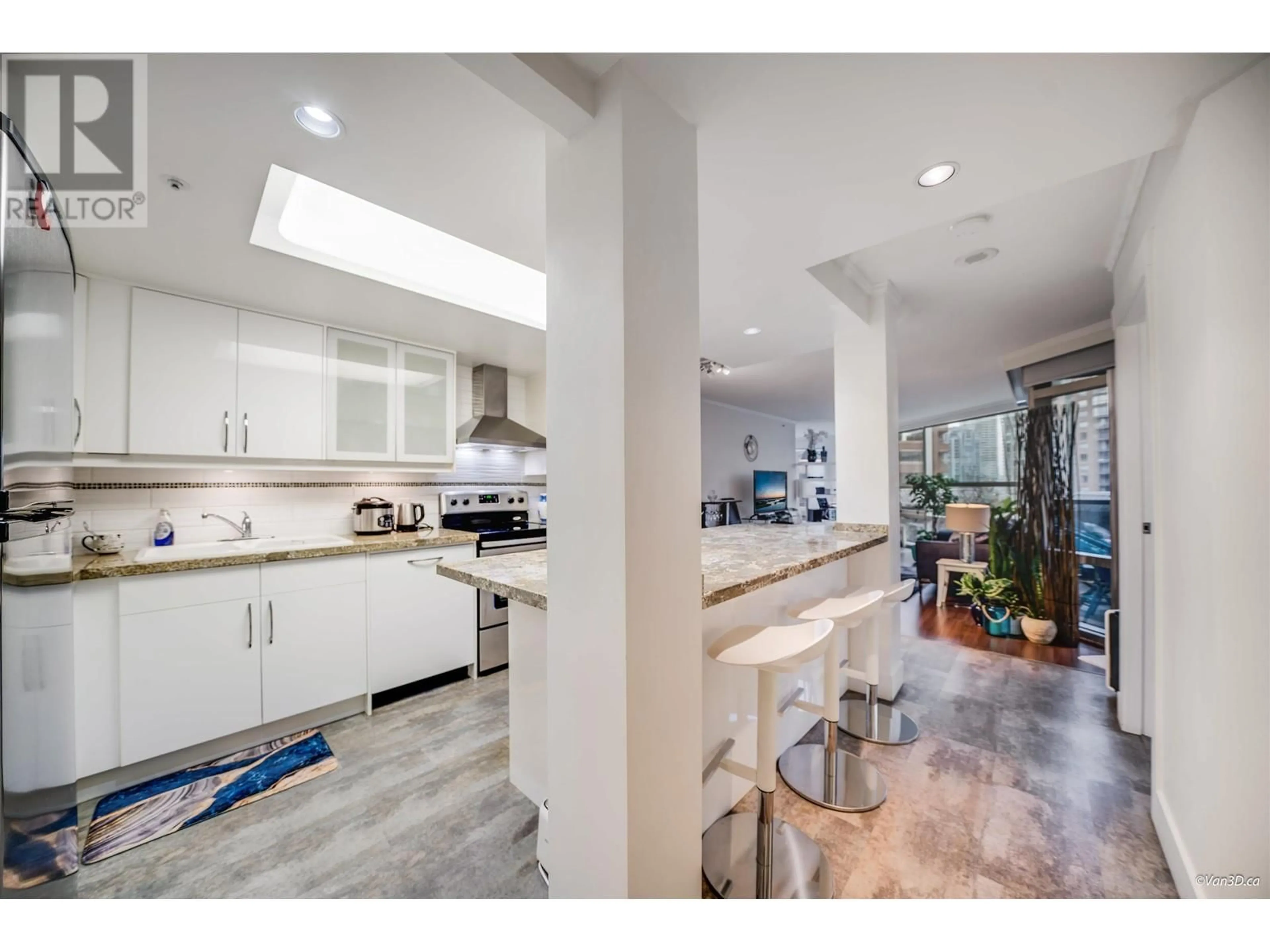 Open concept kitchen, ceramic/tile floor for 701 - 1050 BURRARD STREET, Vancouver British Columbia V6Z2S3