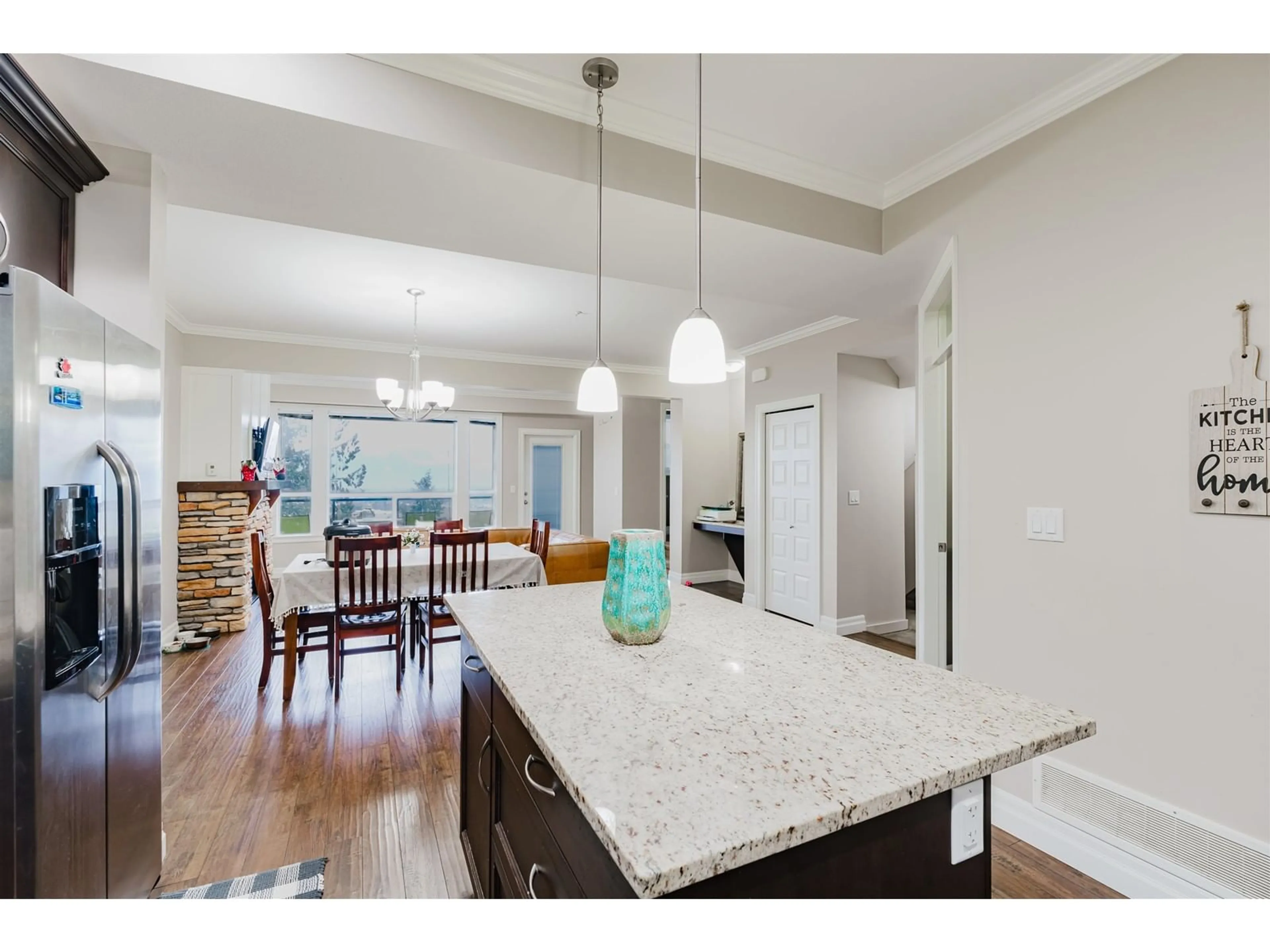 Open concept kitchen, unknown for 16 6026 LINDEMAN STREET|Promontory, Chilliwack British Columbia V2R0W1