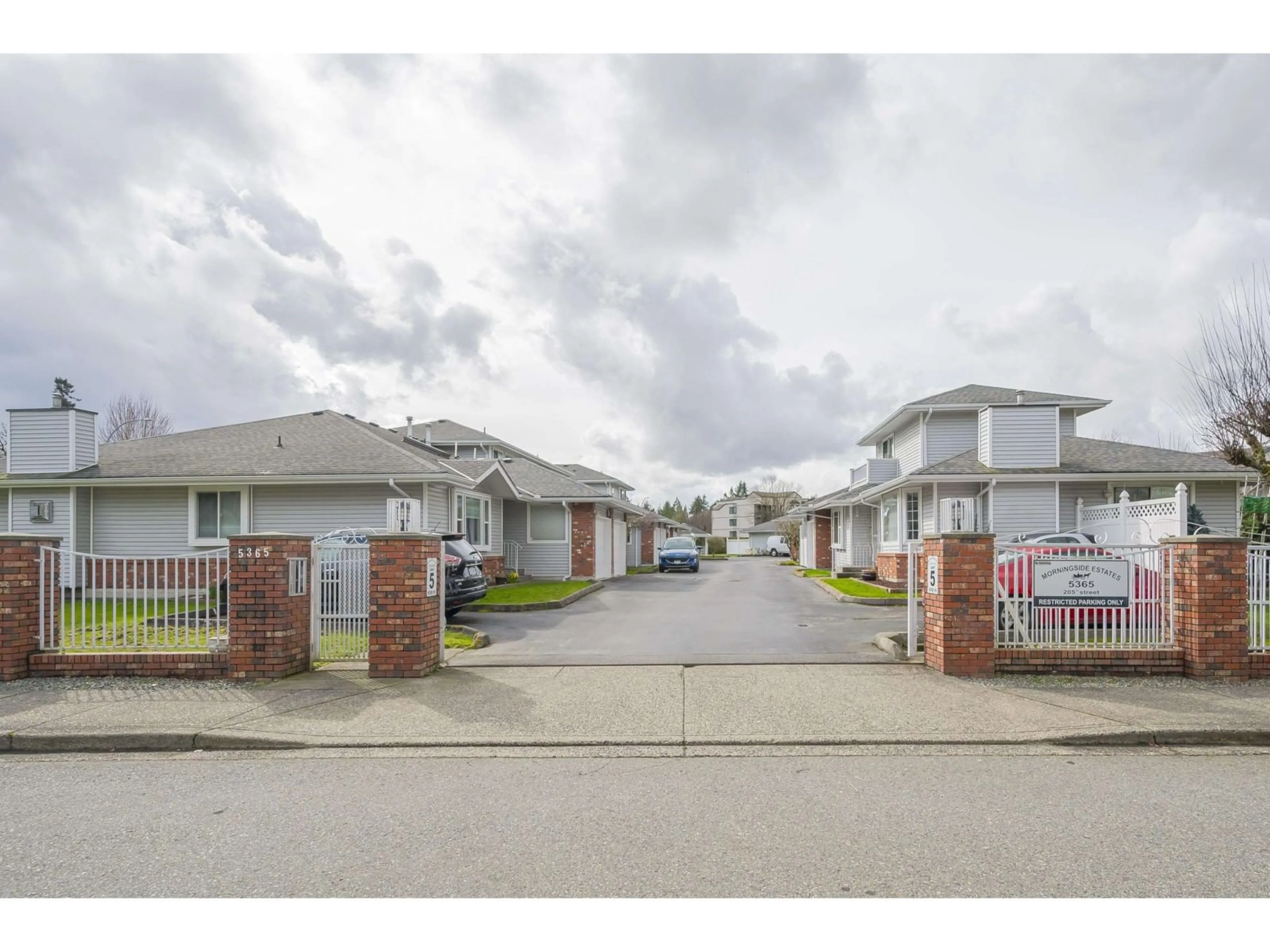 A pic from outside/outdoor area/front of a property/back of a property/a pic from drone, street for 6 - 5365 205, Langley British Columbia V3A7V7