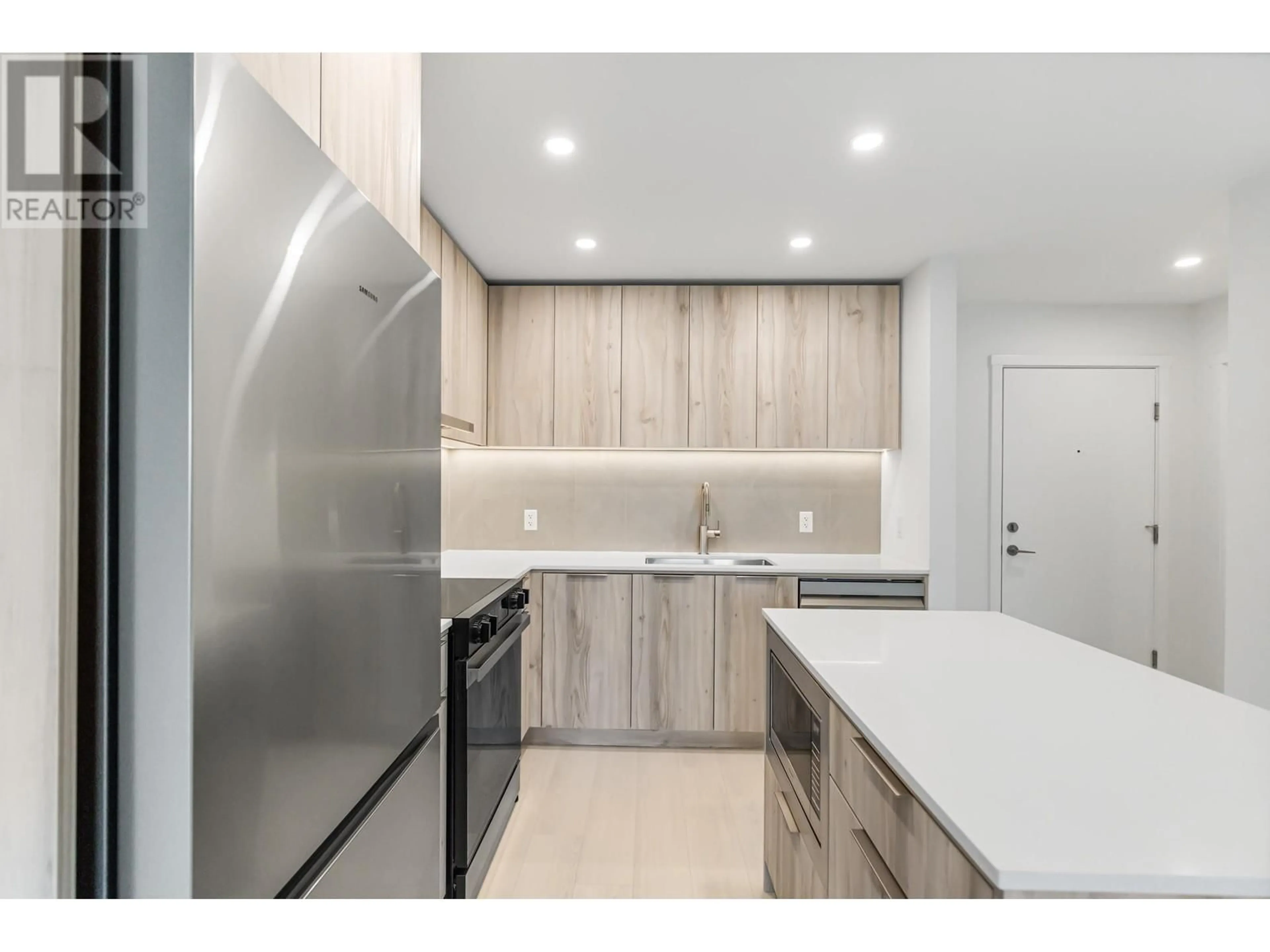 Unknown for 603 - 3596 MALSUM DRIVE, North Vancouver British Columbia V7G0B5