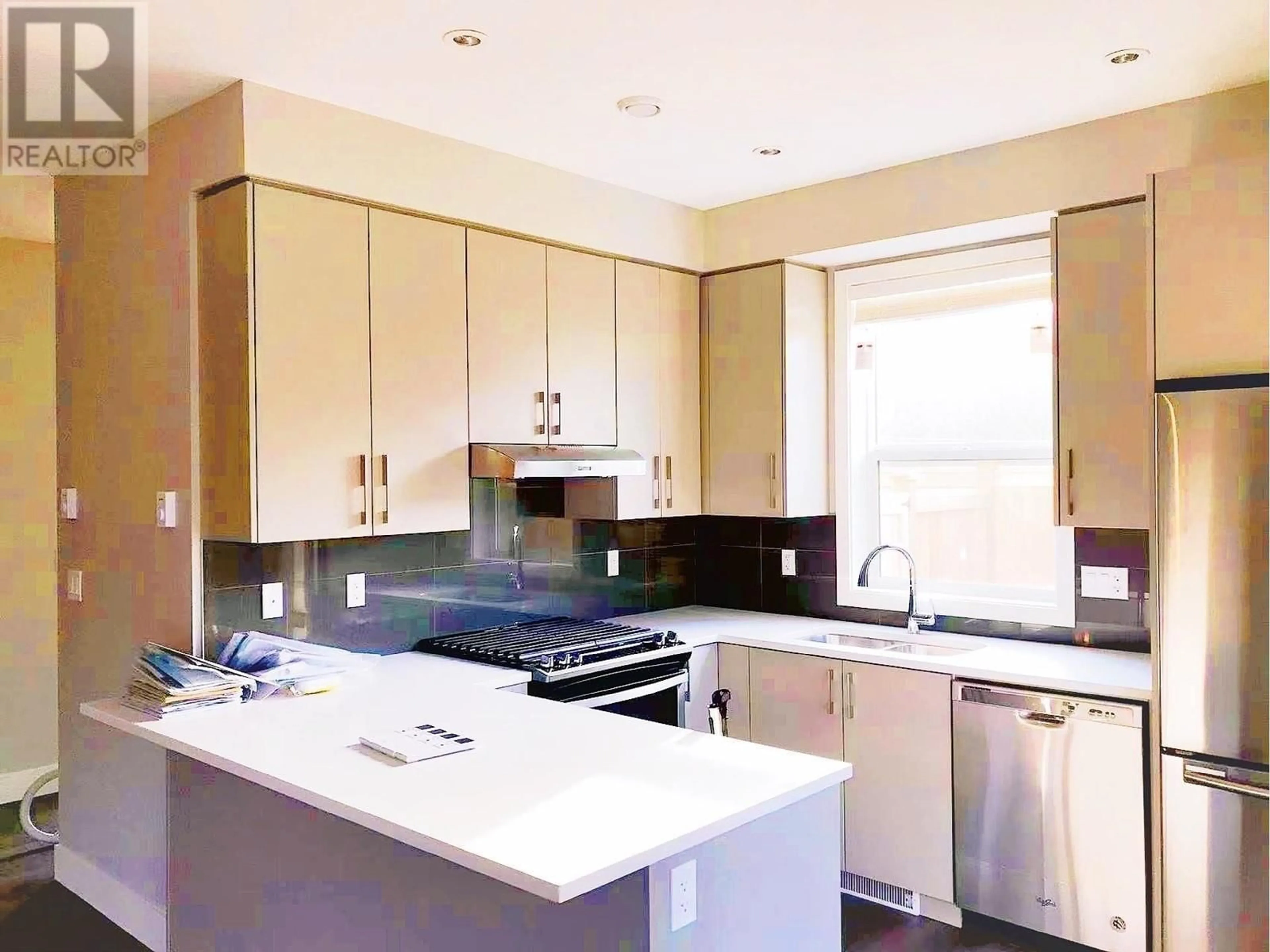 Open concept kitchen, unknown for 7 9211 NO. 2 ROAD, Richmond British Columbia V7E2C9