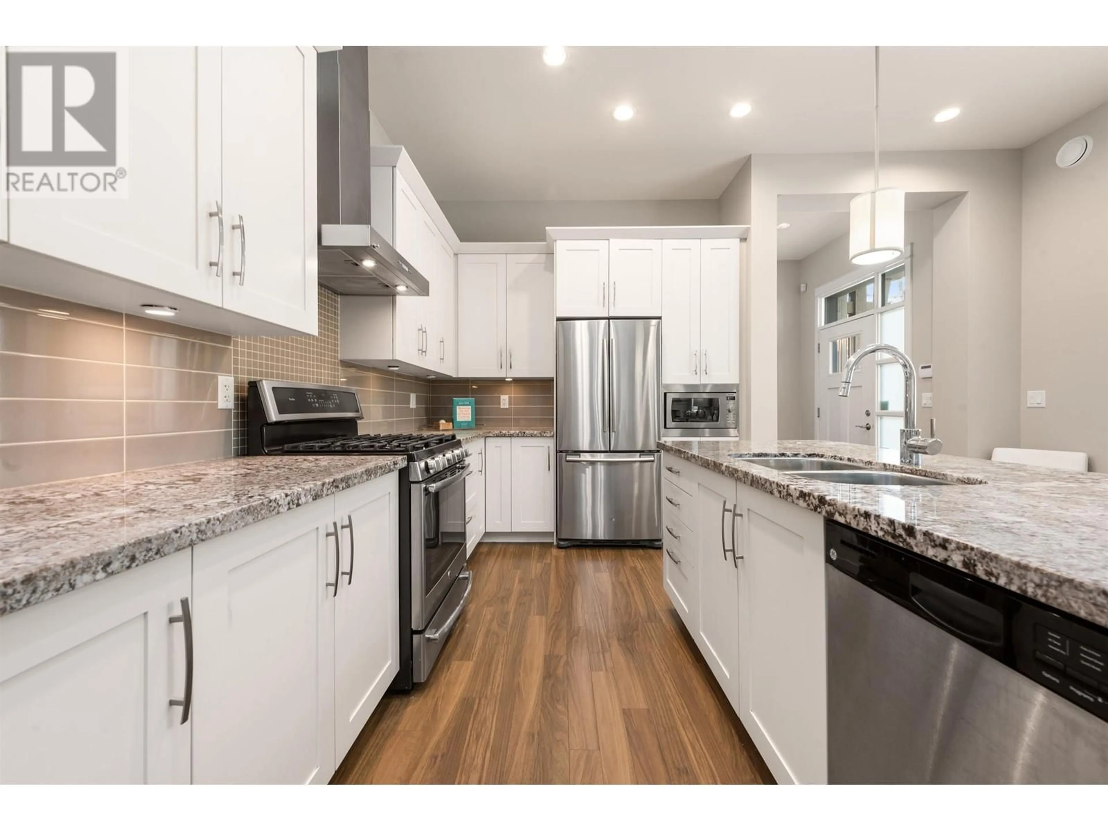 Open concept kitchen, unknown for 5090 SPRINGS BOULEVARD, Delta British Columbia V4M0A6