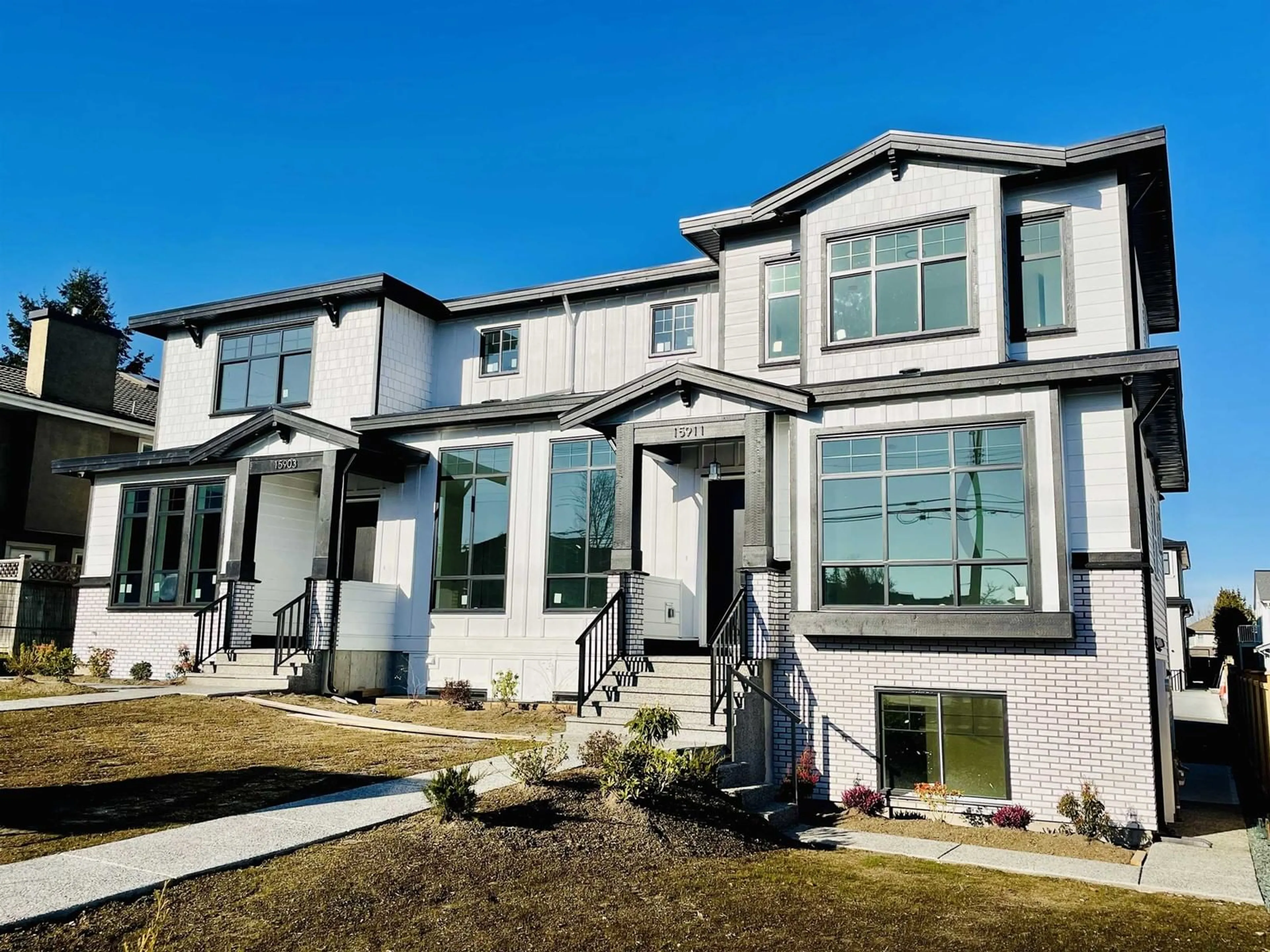 Home with vinyl exterior material, street for 15903 88, Surrey British Columbia V4N1H6