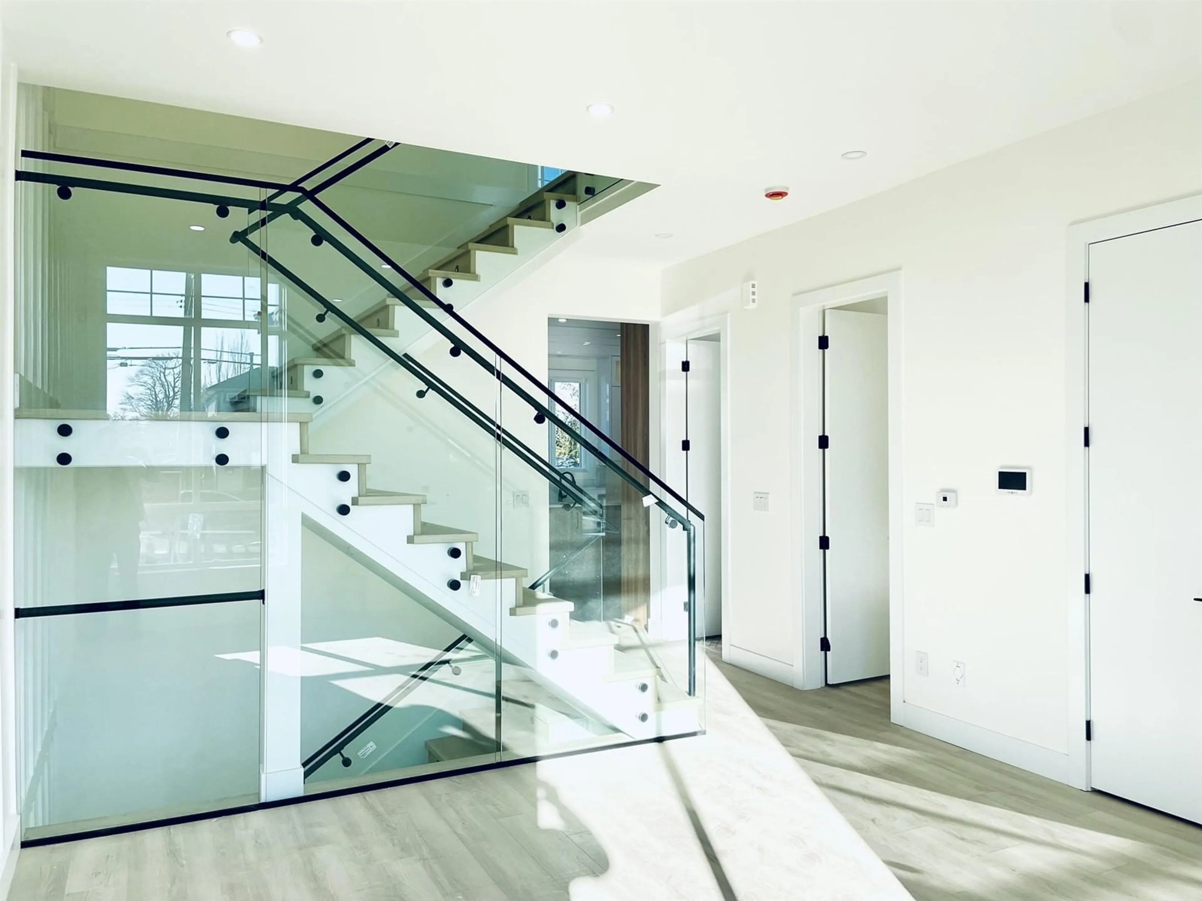 Indoor foyer for 15903 88, Surrey British Columbia V4N1H6