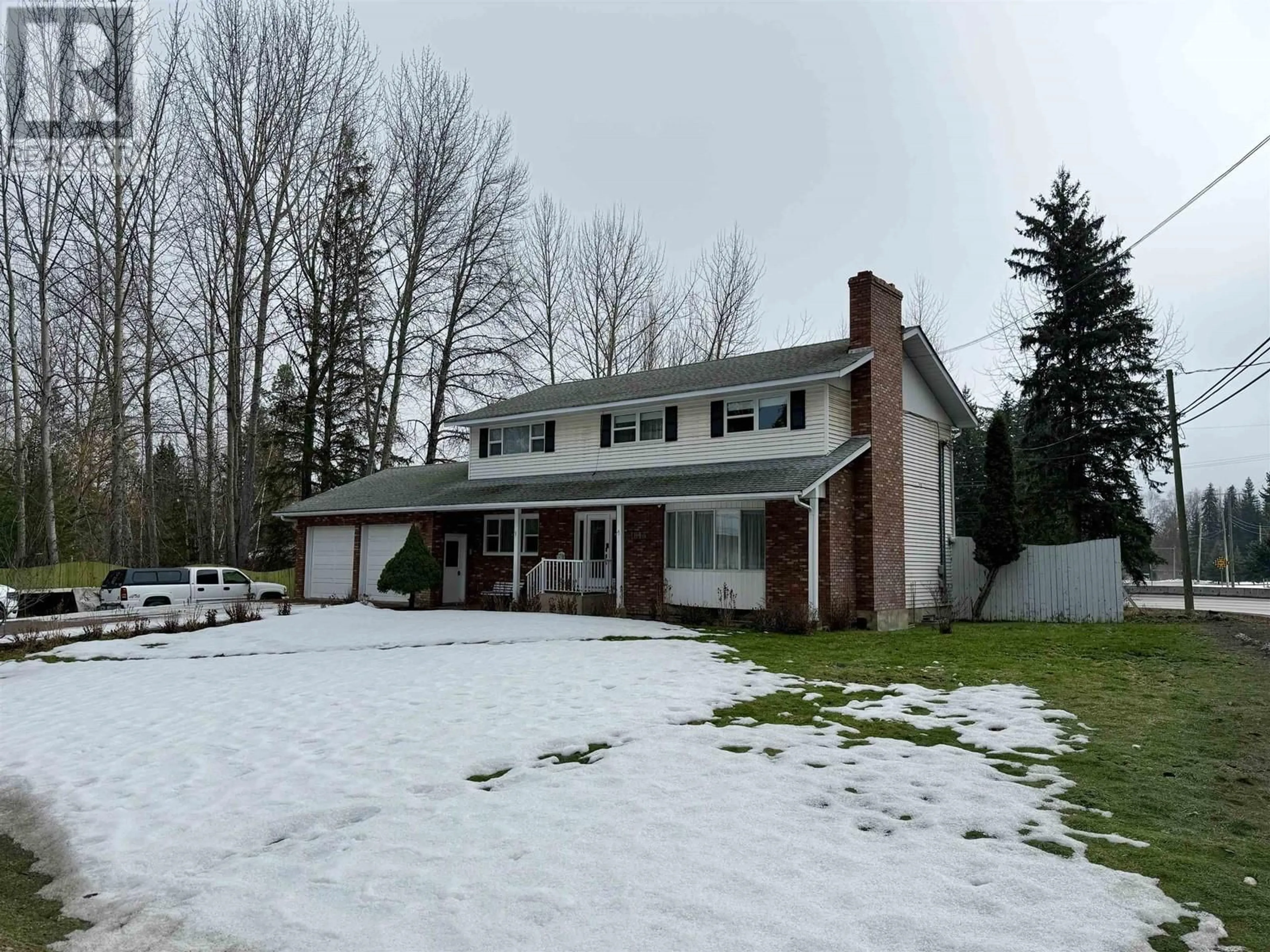 A pic from outside/outdoor area/front of a property/back of a property/a pic from drone, unknown for 1012 ROSE ROAD, Quesnel British Columbia V2J5L1