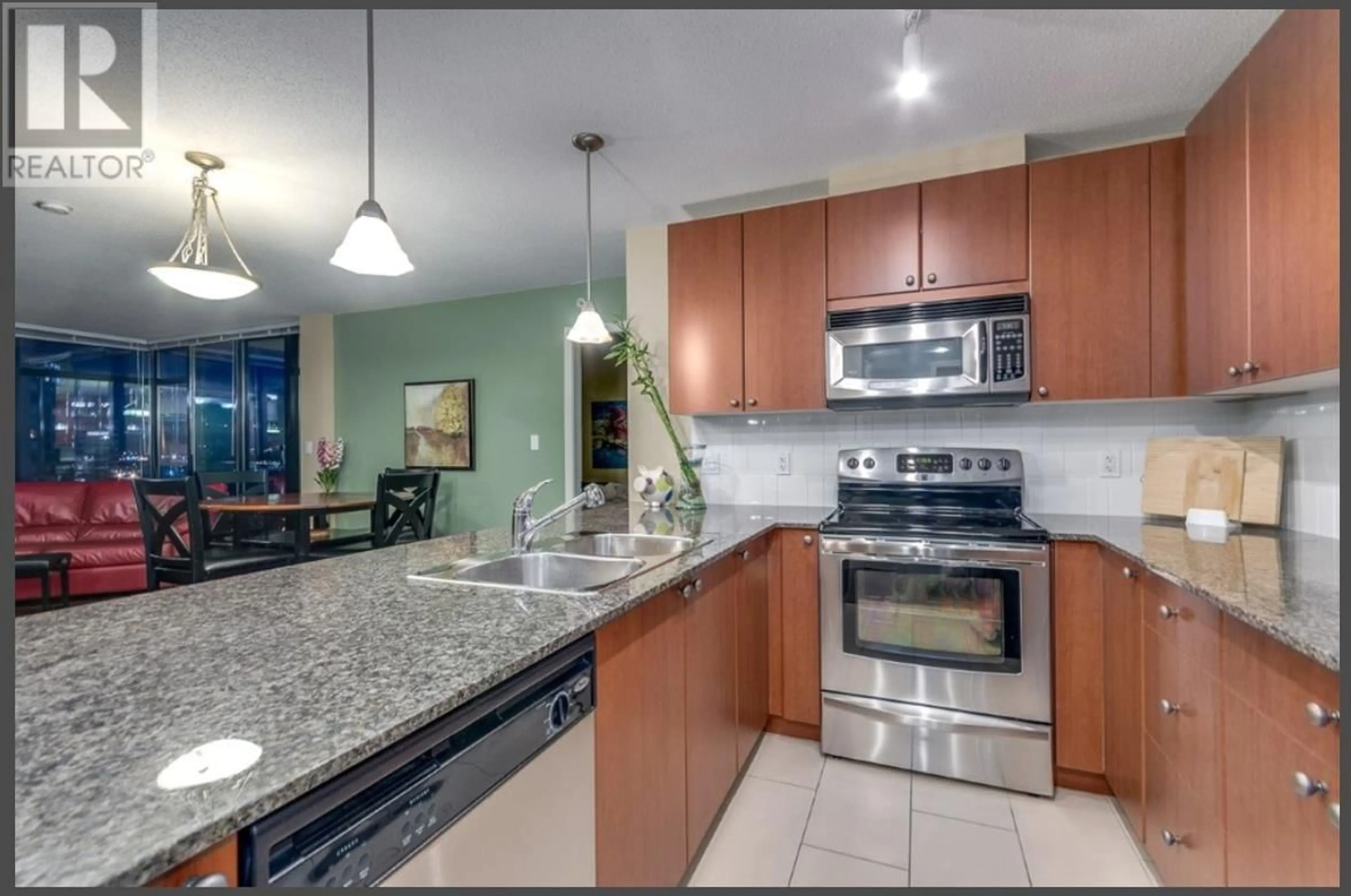 Open concept kitchen, ceramic/tile floor for 1106 610 VICTORIA STREET, New Westminster British Columbia V3M0A5