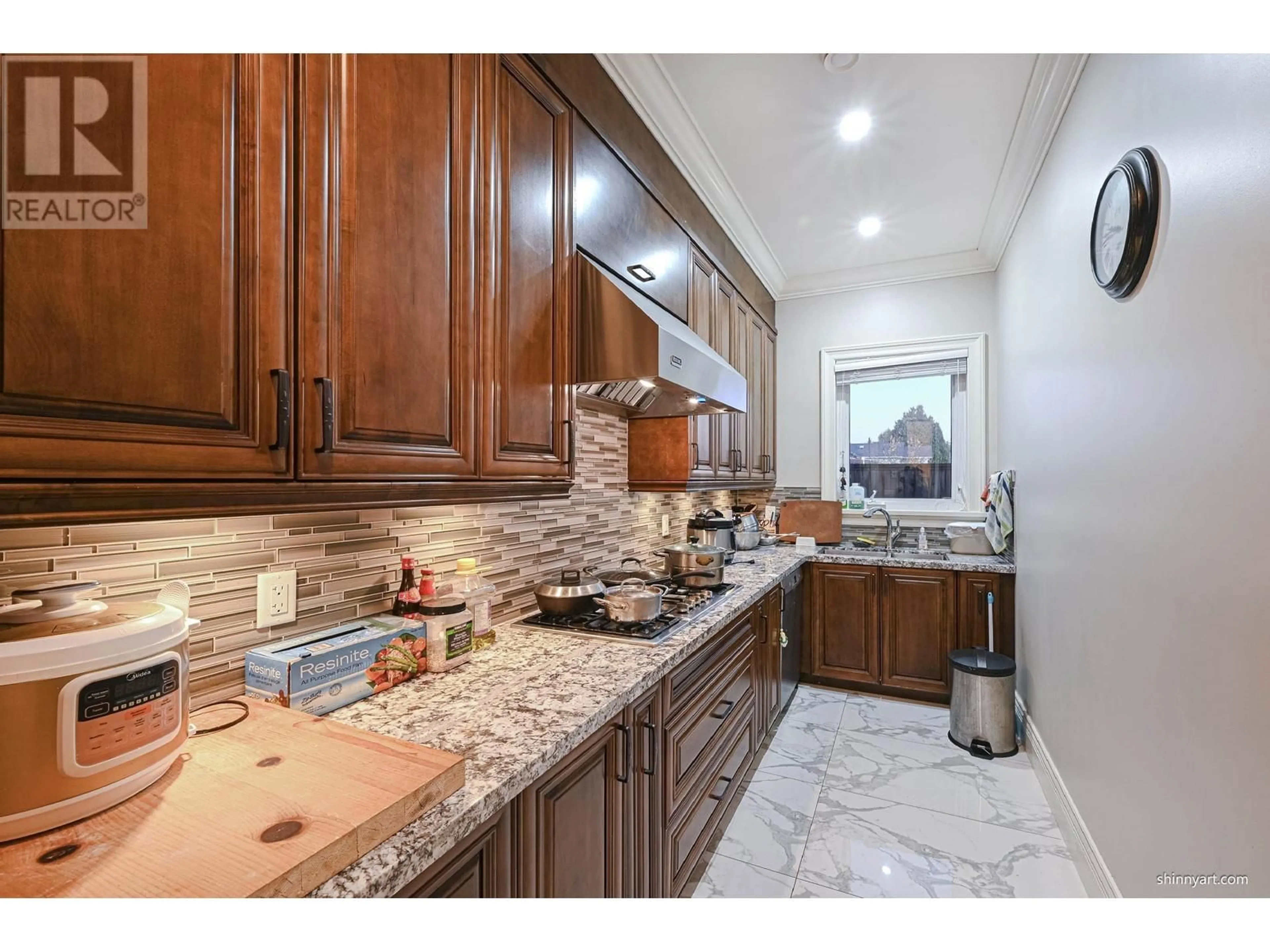 Standard kitchen, ceramic/tile floor for 9440 ALBERTA ROAD, Richmond British Columbia V6Y1T6